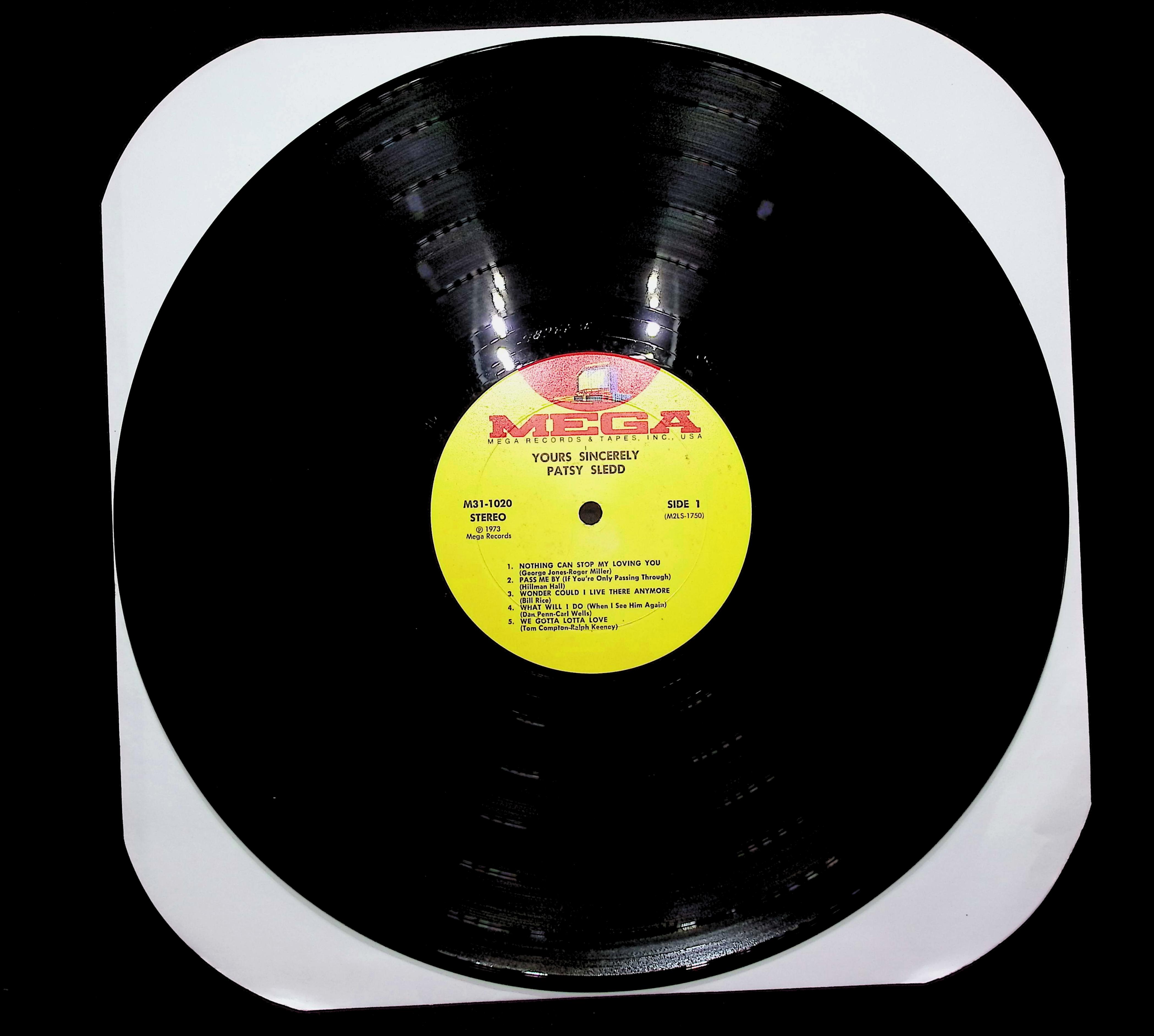 Patsy Sledd Yours Sincerely, Patsy Sledd 1973 LP Folk, World, & Country — image 3