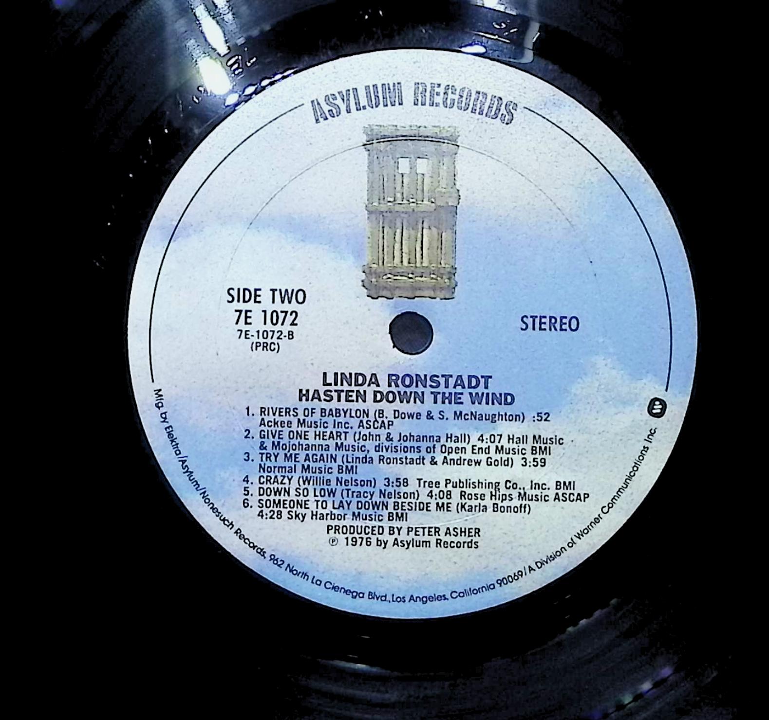 Linda Ronstadt Hasten Down The Wind 1976 LP Rock Side One & Two  — image 4