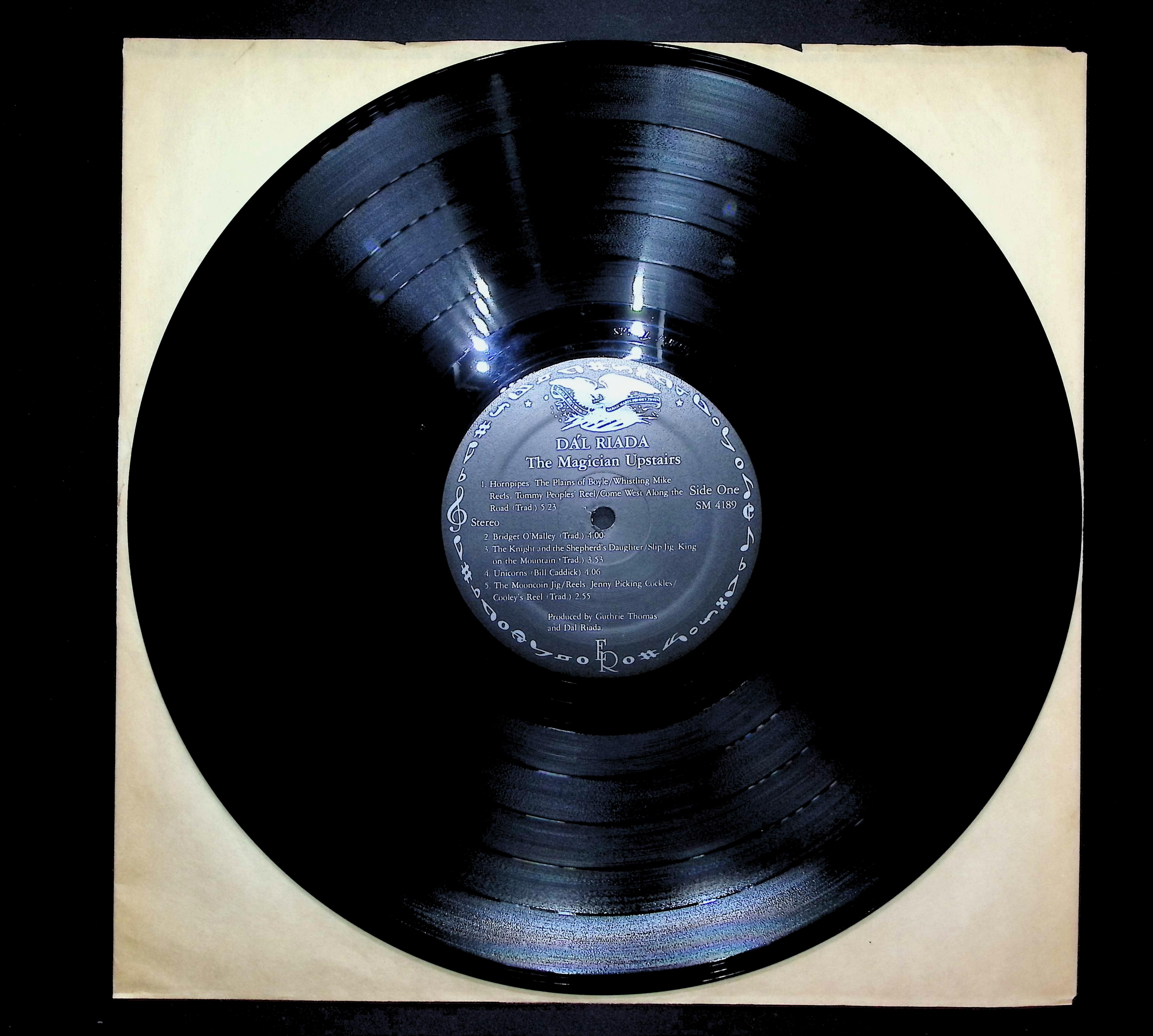 Dal Riada The Magician Upstairs 1984 LP Folk, World, & Country — image 3