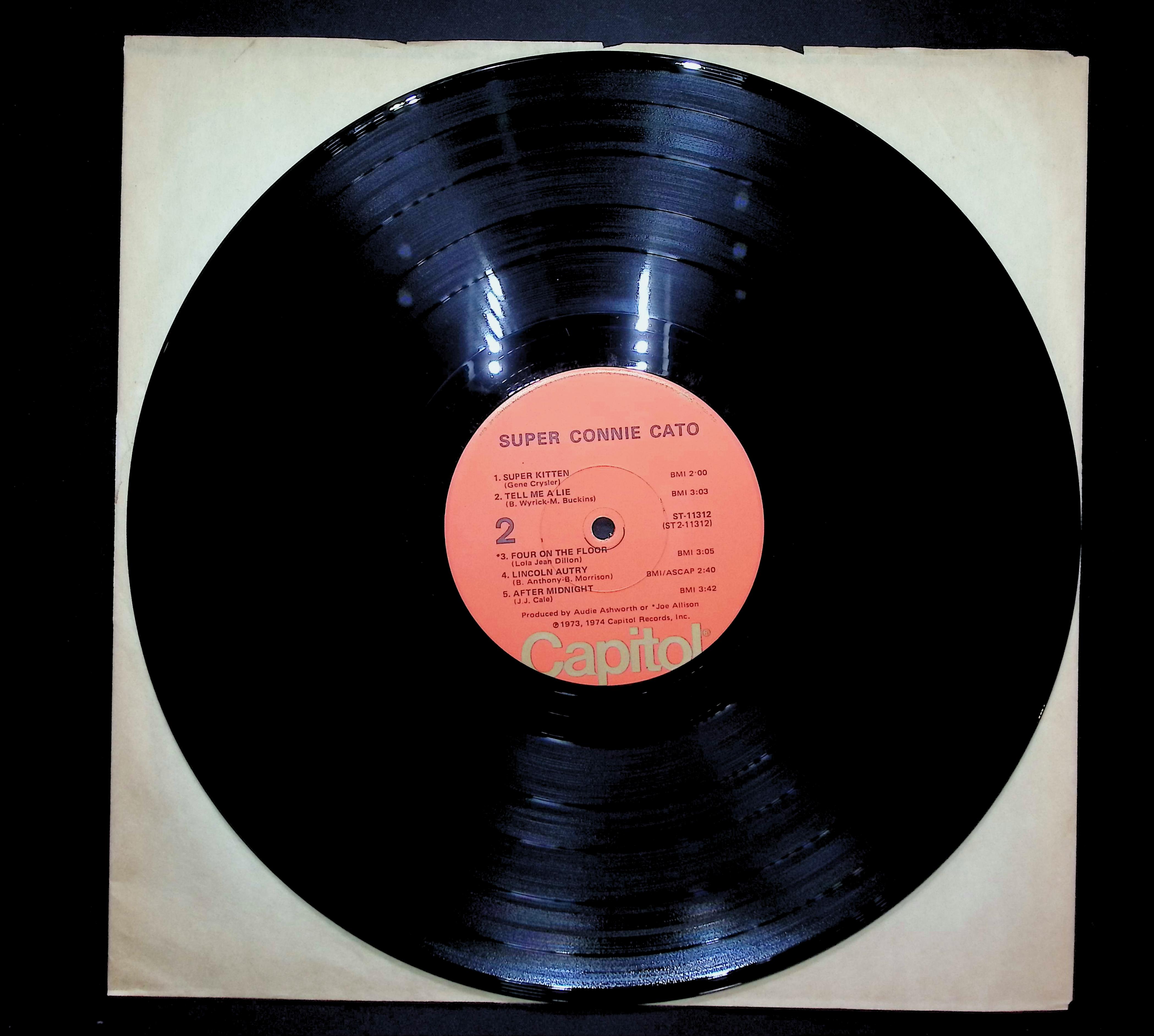 Connie Cato Super Connie Cato 1974 LP Folk, World, & Country  — image 3