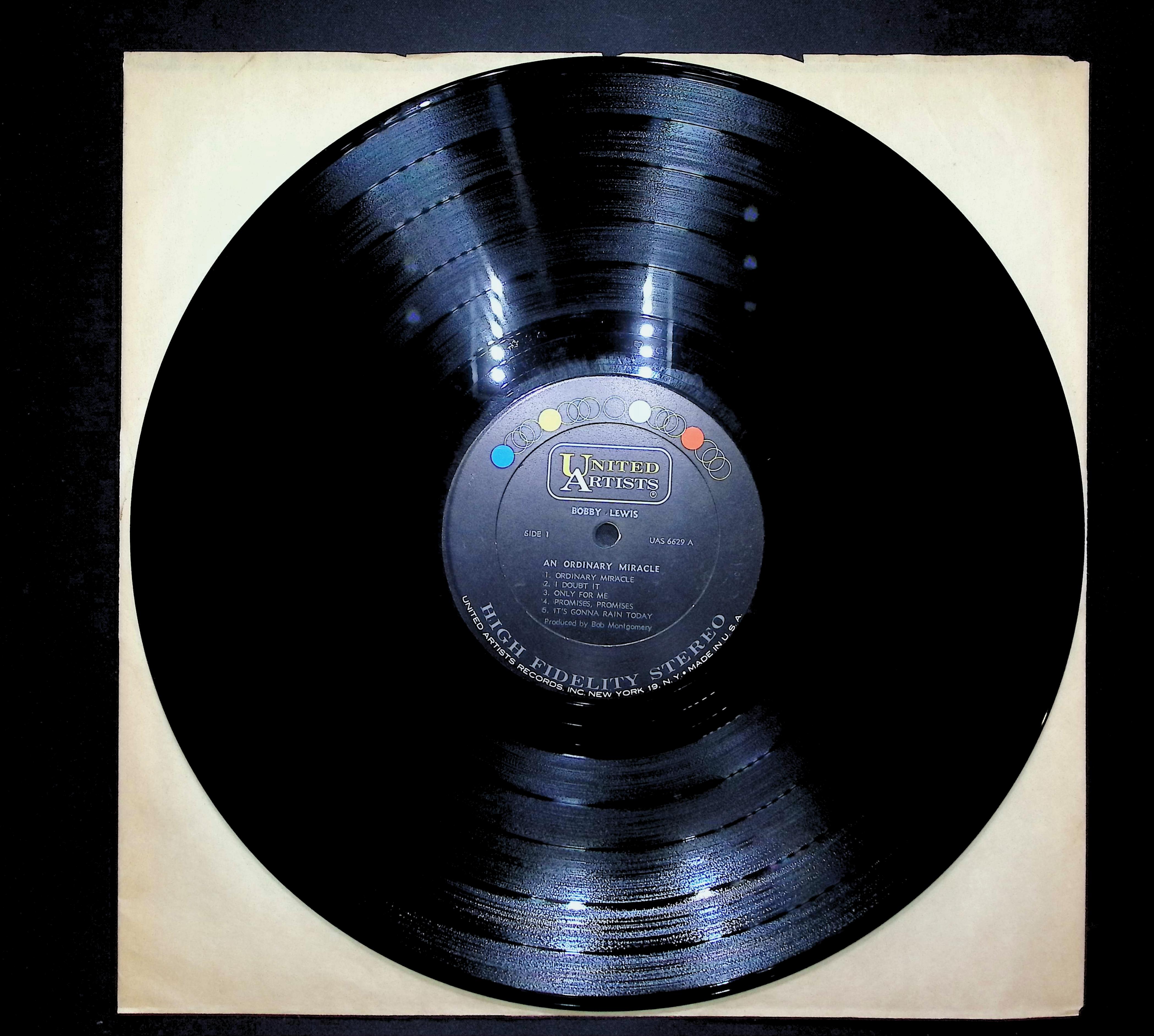 Bobby Lewis -An Ordinary Miracle 1968 LP Folk, World, & Country — image 3