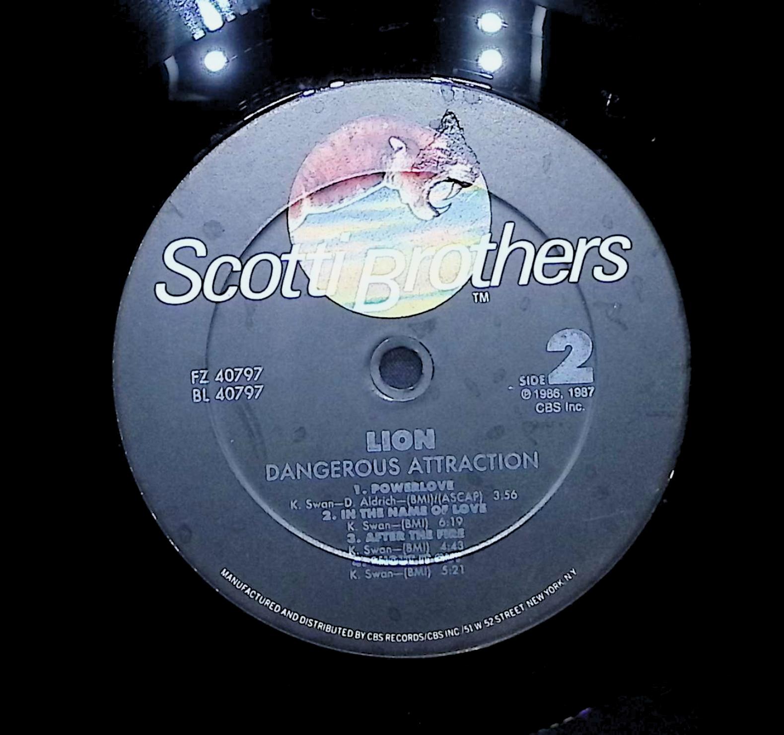 Lion (5) Dangerous Attraction 1987 LP Rock Side 1 & 2 1987  — image 2