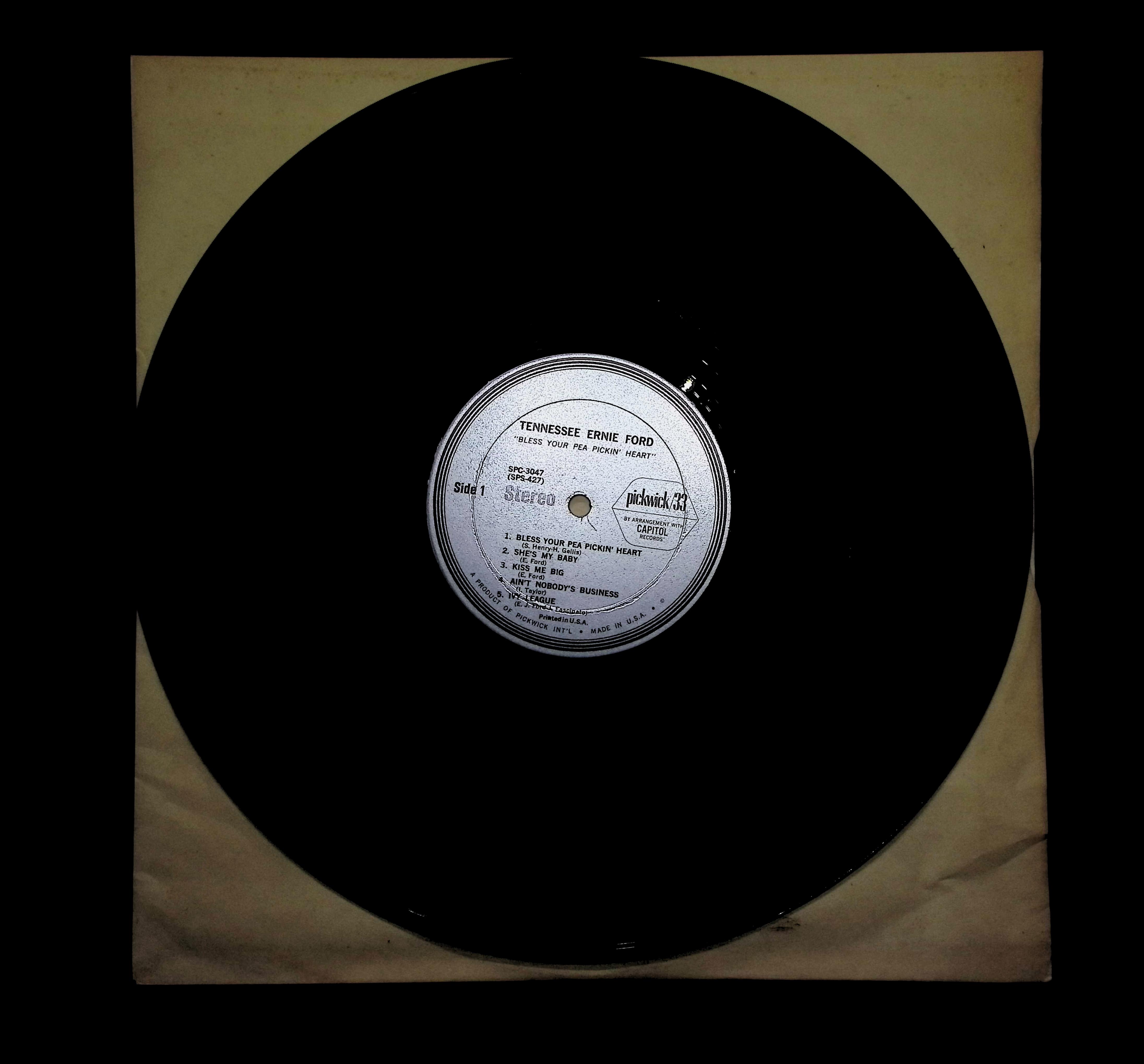 Tennessee Ernie Ford Bless Your Pea Pickin' Heart! LP — image 4