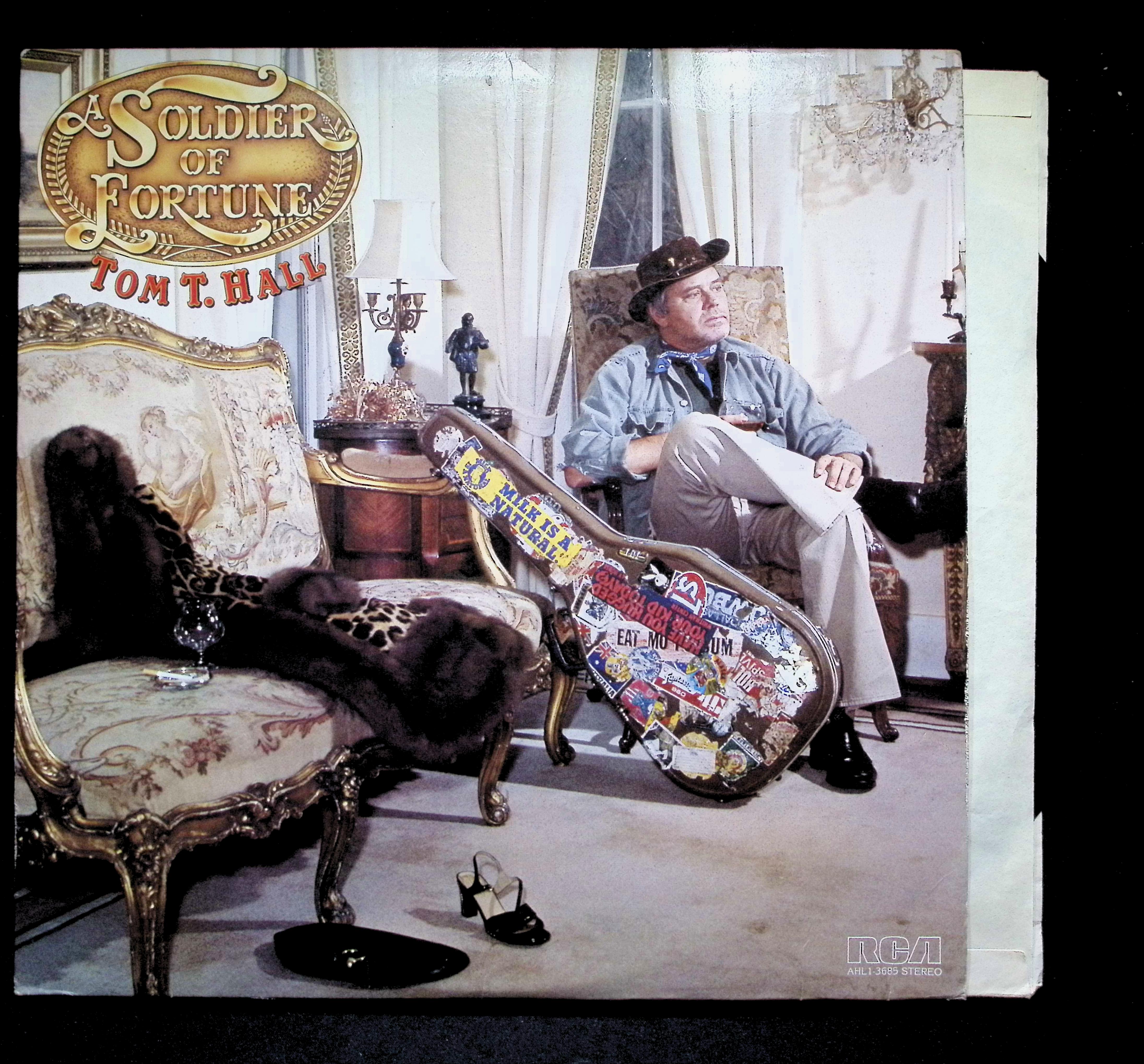 Tom T. Hall A Soldier Of Fortune LP 198 — image 3