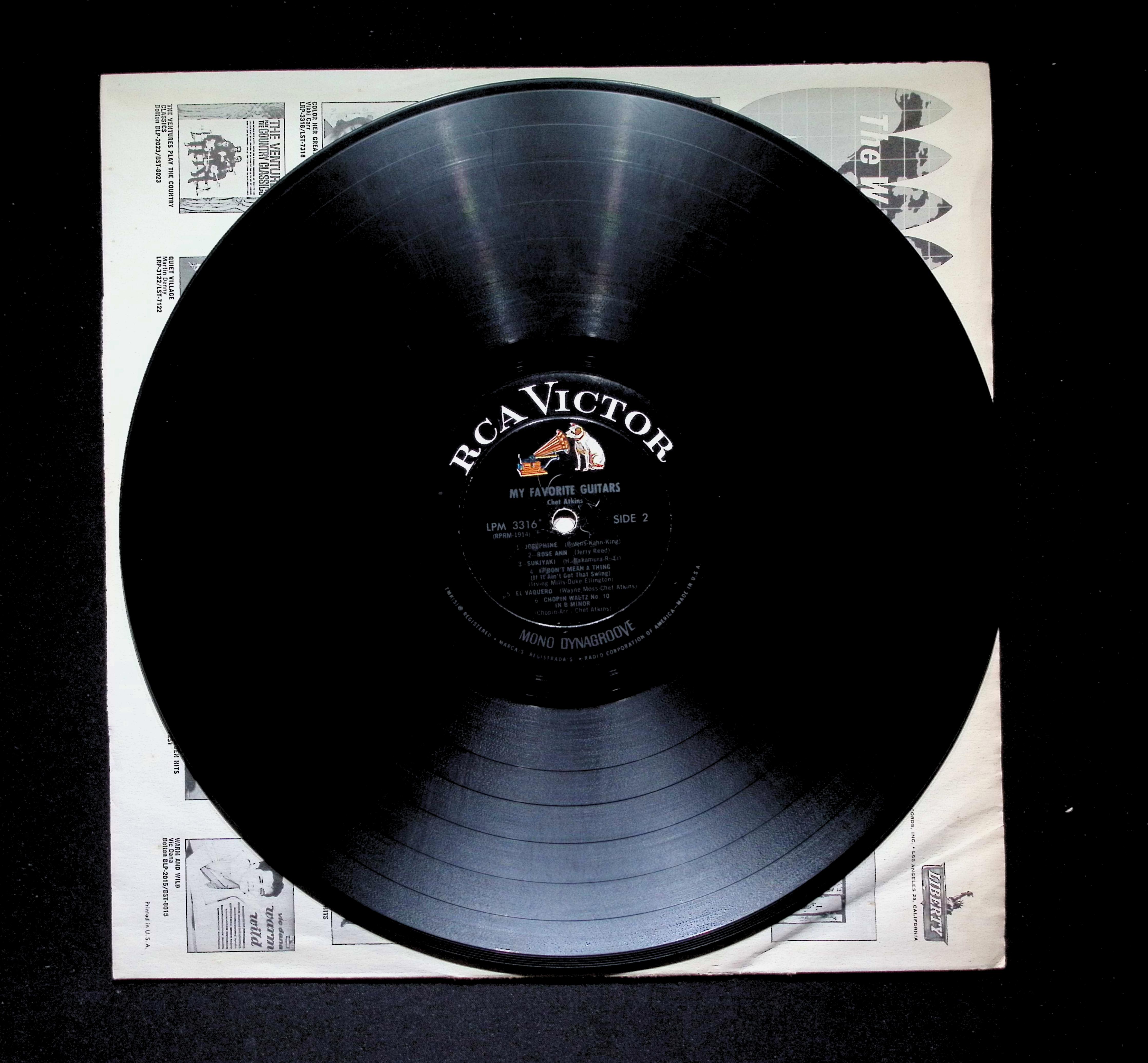 Chet Atkins My Favorite Guitars LP 1965 RCA Victor Children's — image 5