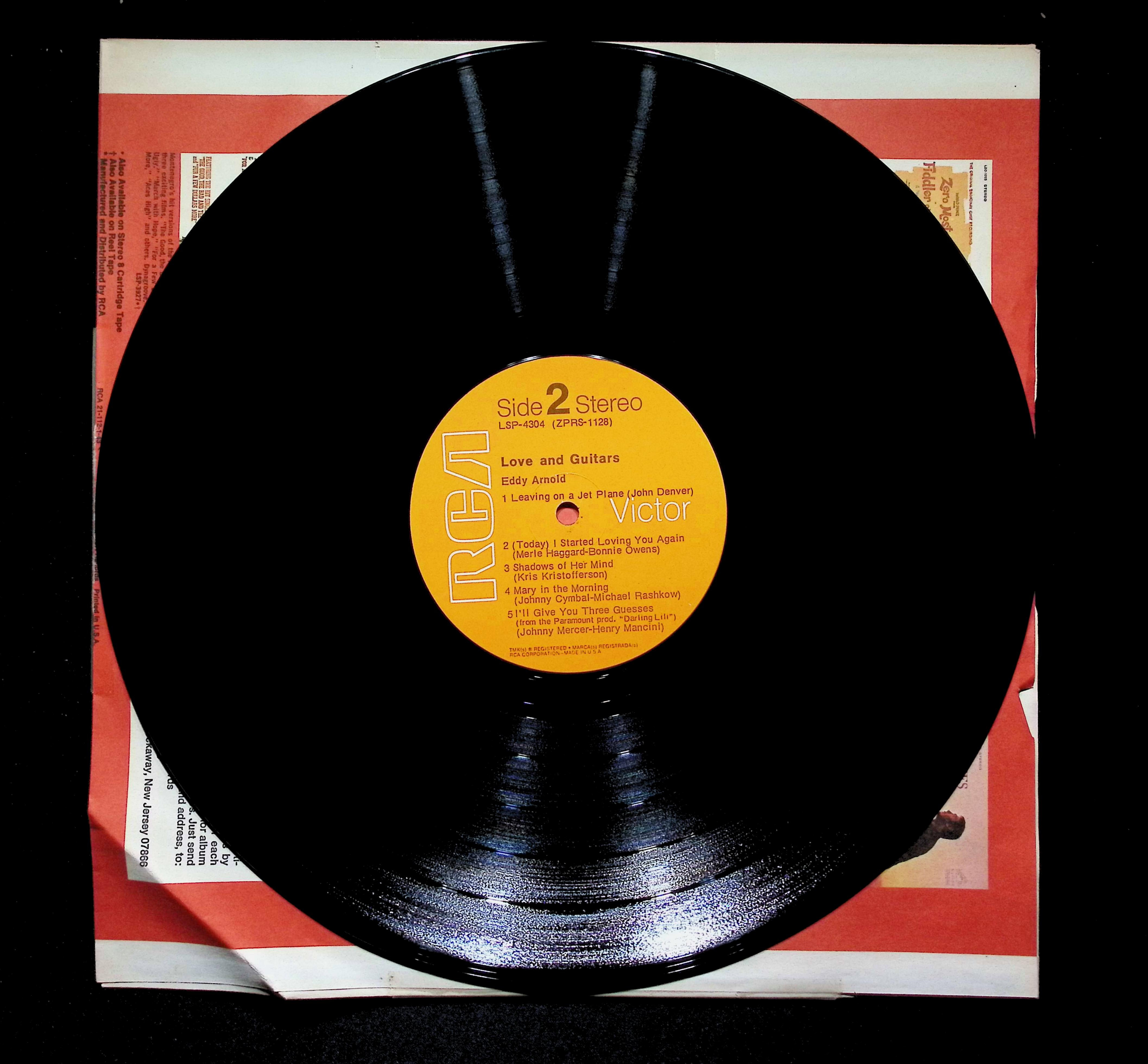 Eddy Arnold Love & Guitars LP 1970 RCA Victor Folk — image 4