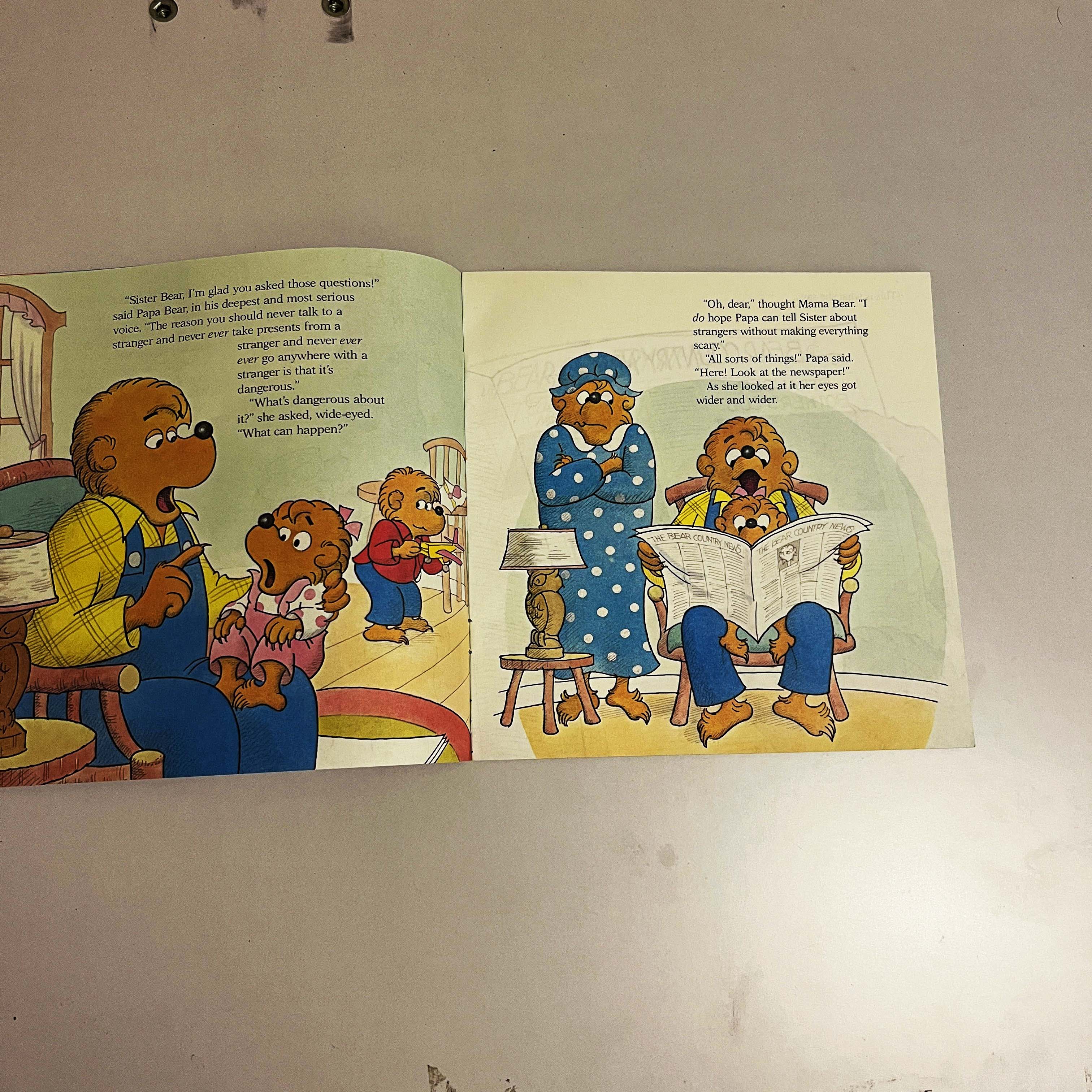 The Berenstain Bears Learn About Strangers — image 4