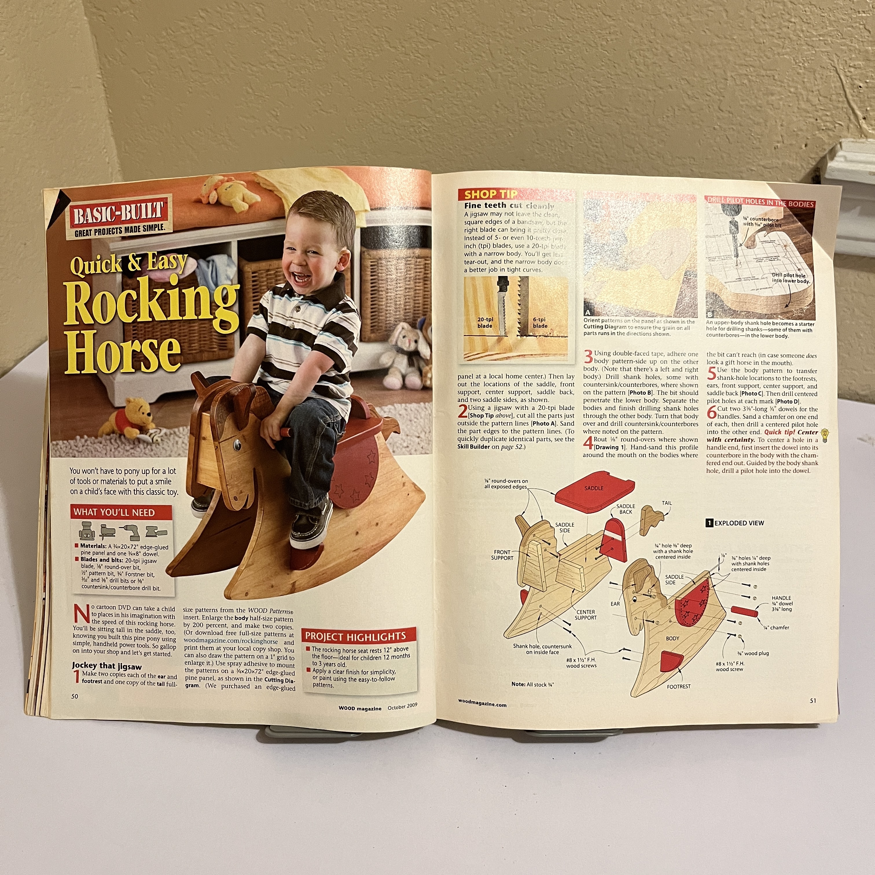 WOOD Magazine Oct 2009, Computer Desk Plans — image 2