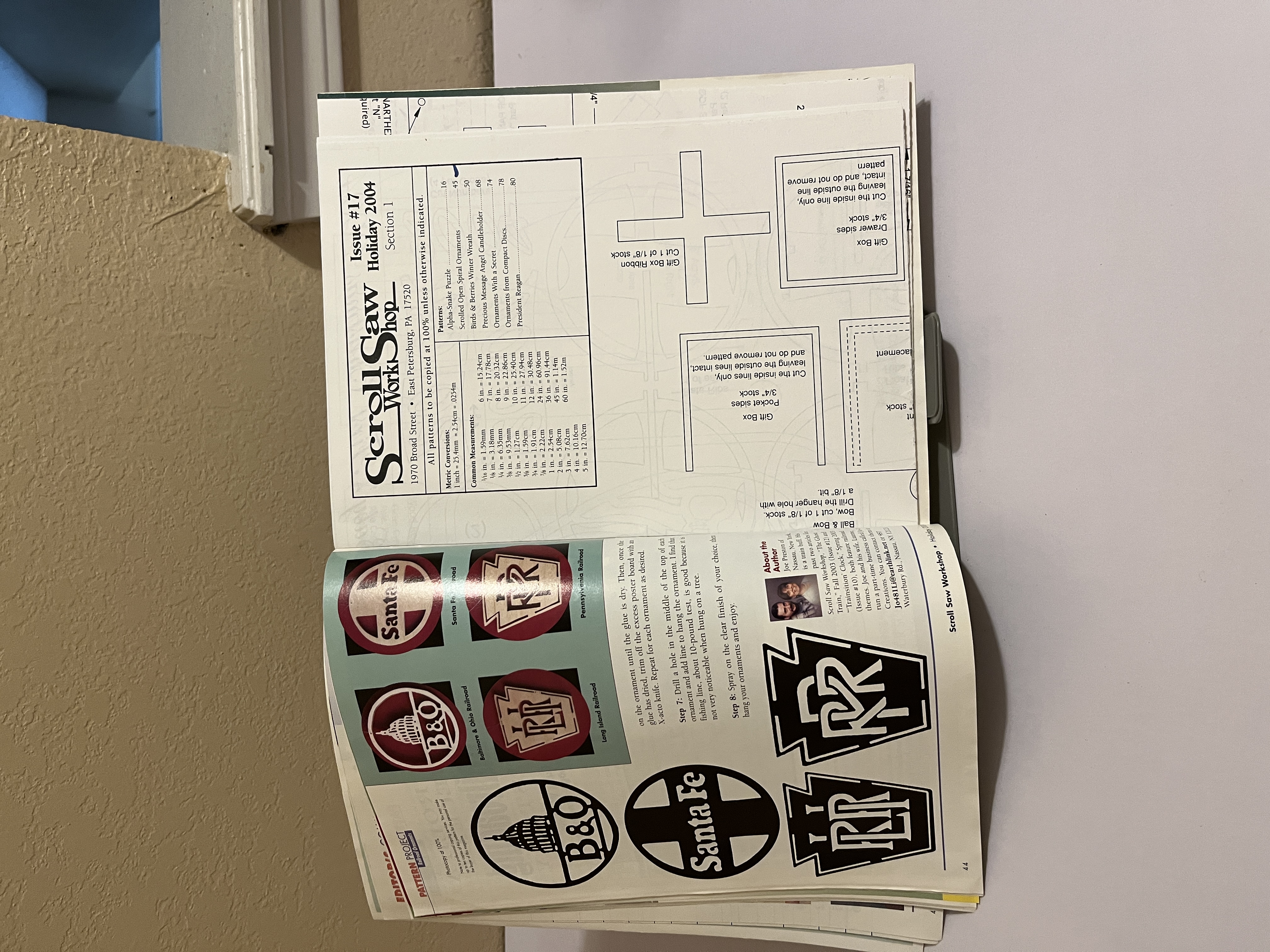 Scroll Saw Work Shop Magazine, Holiday Woodworking 2004 — image 4