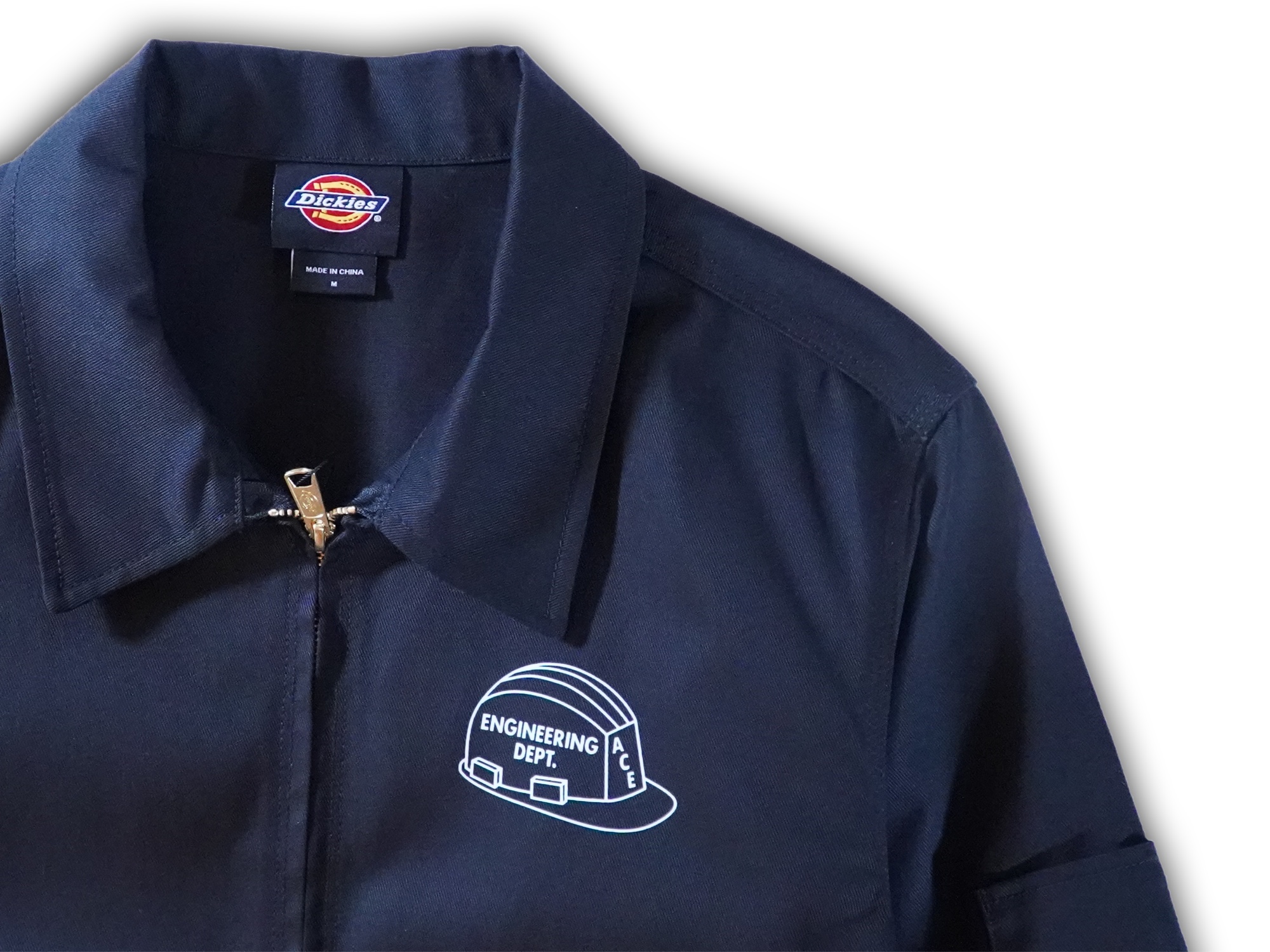 エースホテルとDickiesのダブルネーム