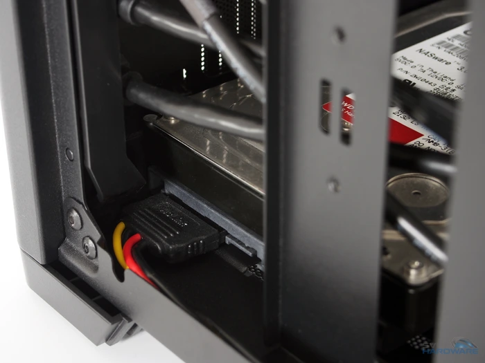 Chieftec BX-10B-OP: klasika v kompaktním balení