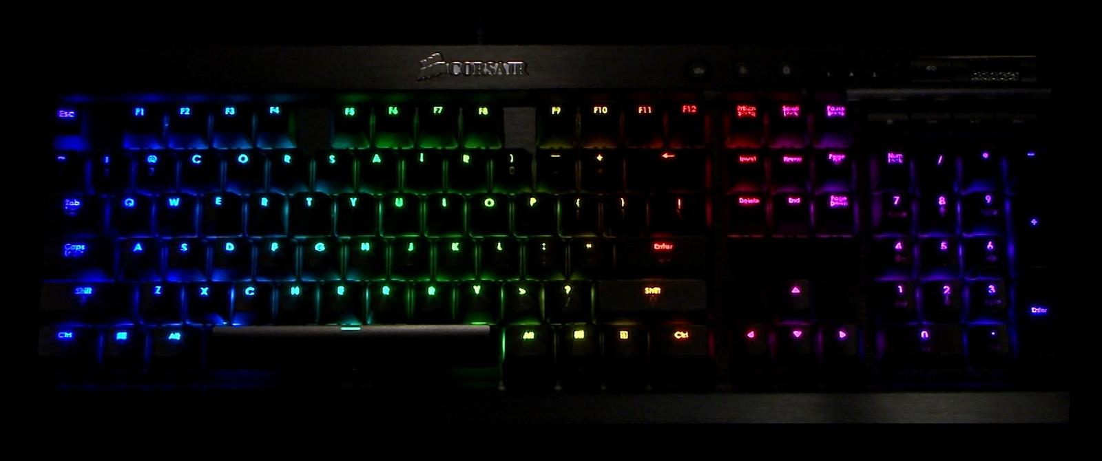 Corsair ukázal mechanickou klávesnici s RGB podsvícením