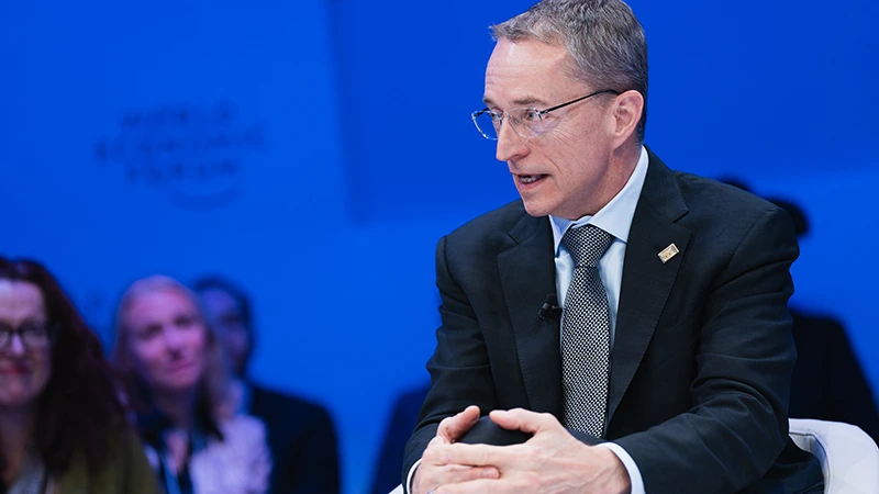 Pat Gelsinger a David Zinsner zažalováni za mystifikaci ohledně výkonu Intel Foundry