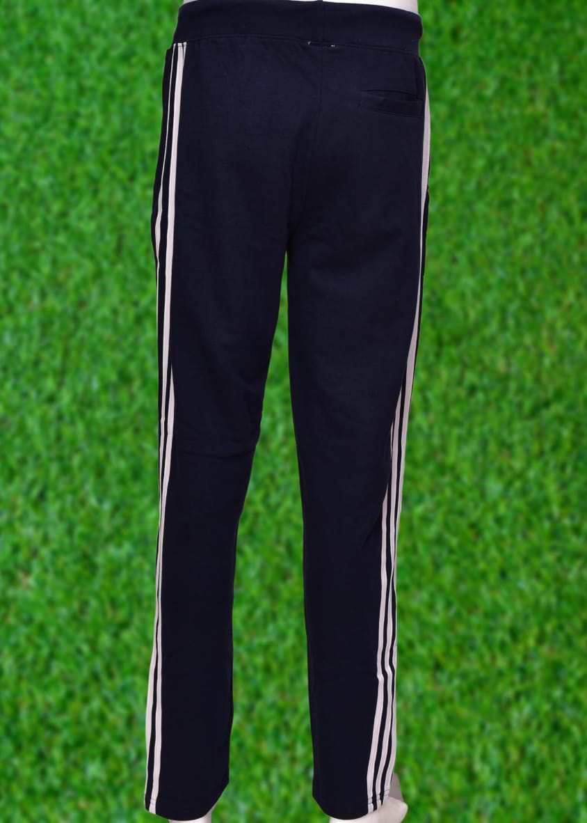 *Human Sparsh Track Pants - Navy Blue*Have the feel of Authority and Calmness at the same time when wearing the Navy Blue Colour.Whether you want to run, relax or sleep, these track pants would be a great choice for you.Design: Solid Colour with Stripes on the sidesPockets: Double Side Pockets with Zip and a Back PocketWaist: It has the elasticated waistband with drawstringsFit: Re - Xl