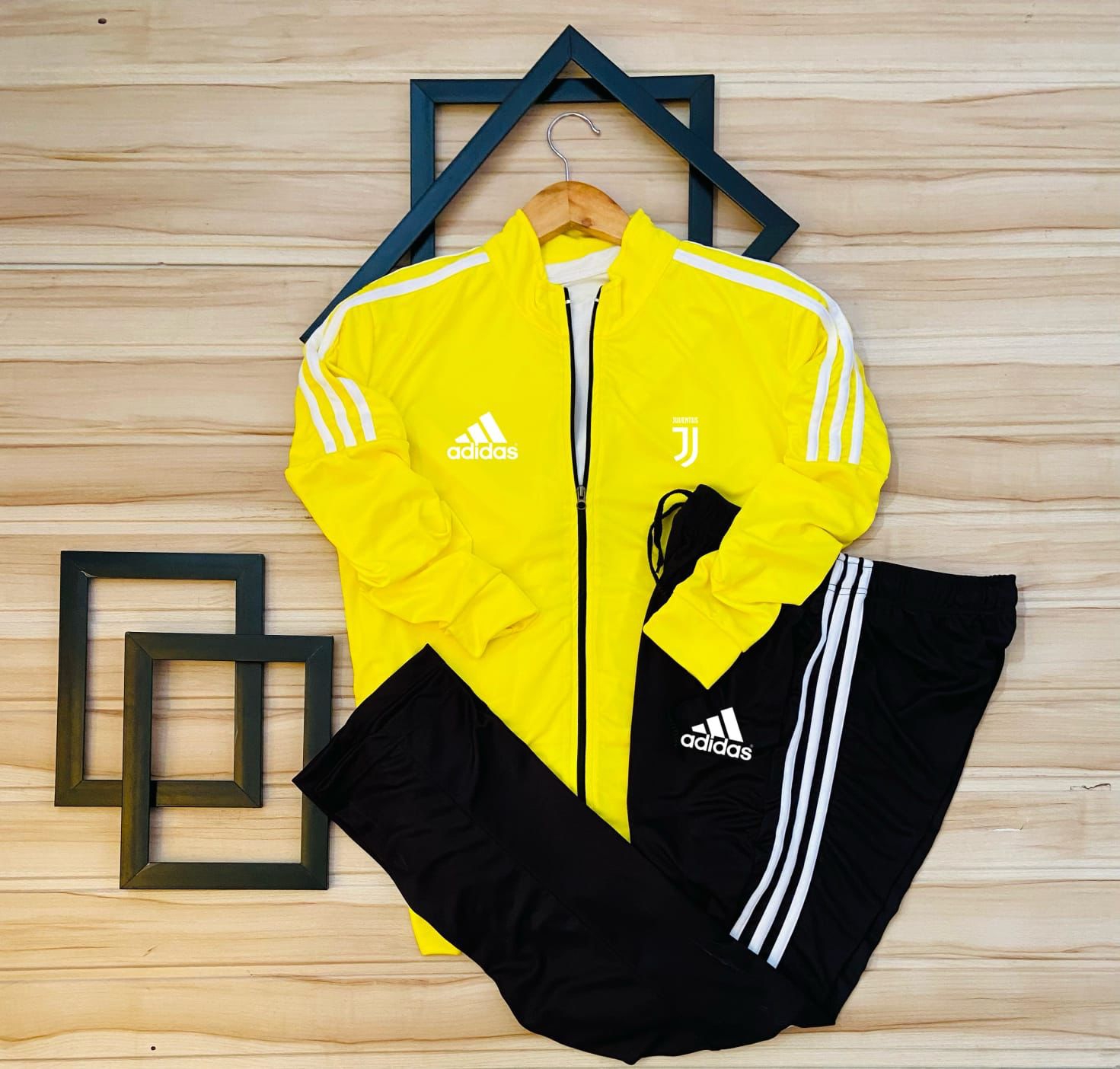 Zipper  Tracksuit  Adidas  - L