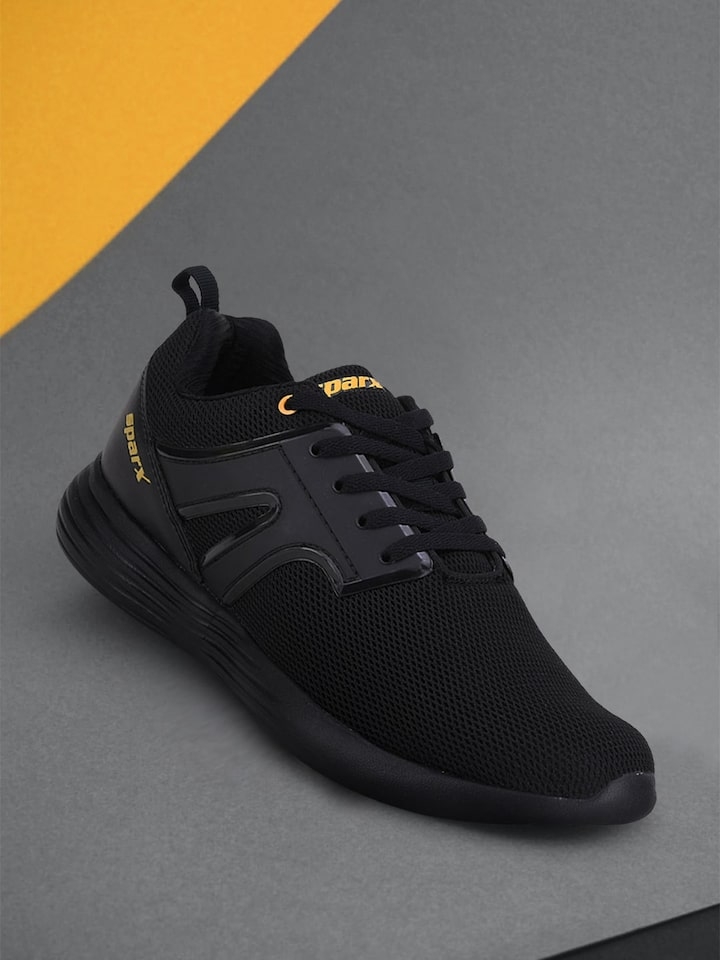 10% OFF on Sparx Black Sports Shoes on Snapdeal | PaisaWapas.com