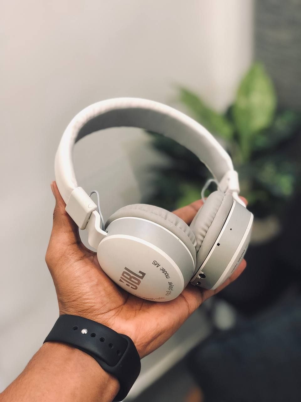 Jbl Headphones, High Quality Models - White