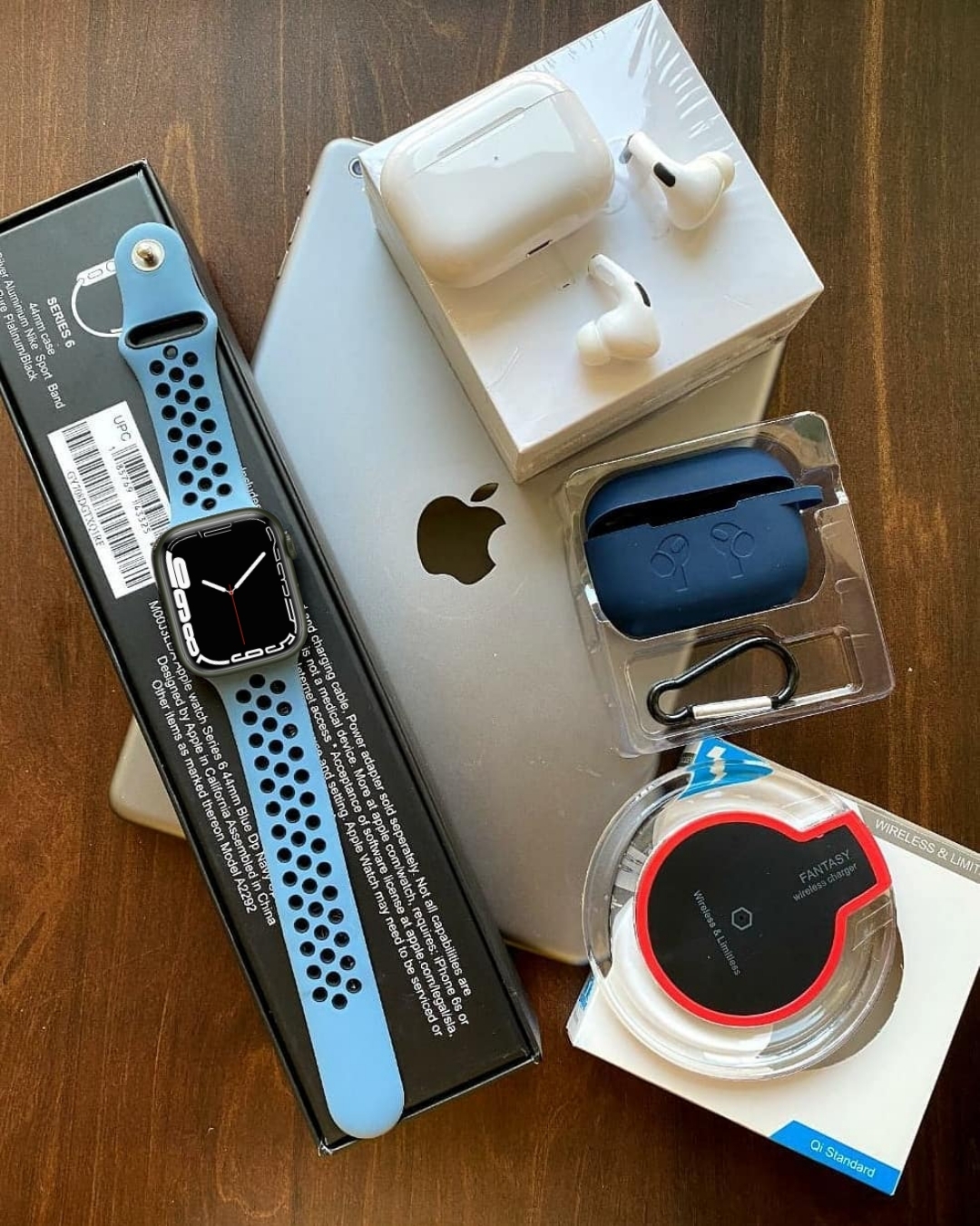 Cybzone Exclusive Combo Offer, Microwear 007 Series 7 Smartwatch, Nike Edition Strap, AirPods Pro Case, Wireless Charger And AirPods Pro