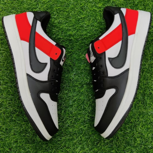 Dunk Red Black Toe - UK 9