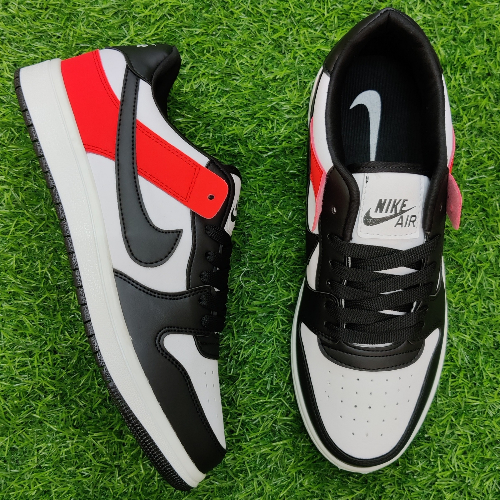 Dunk Red Black Toe - UK 9