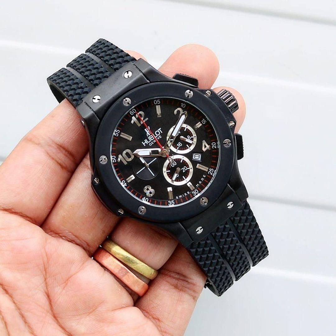 HUBLOT New BiG Bang slim fiber model Available & Ready to ship today 🌟 - Black