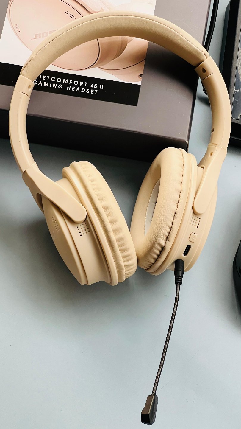 PRESENTING YOU ALL NEW BOSE QC45ll GAMING HEADPHONES* - Gold