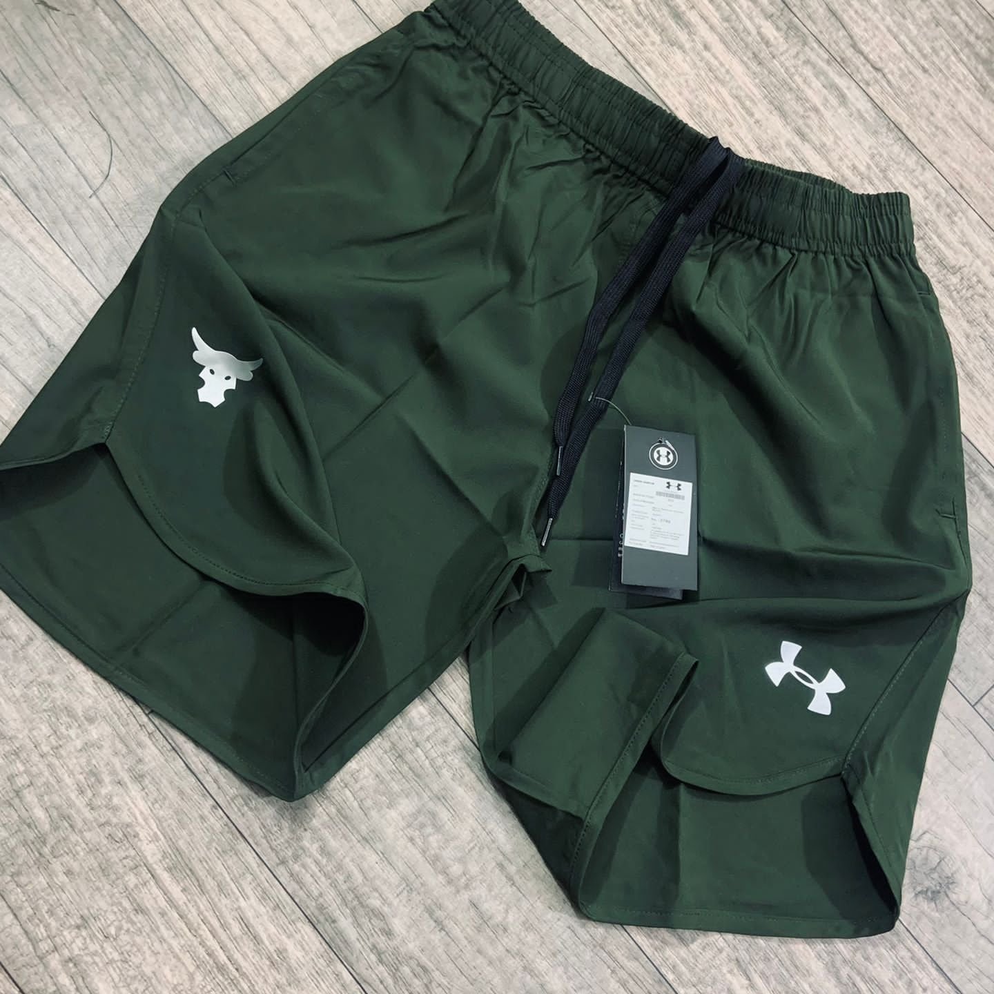 Under Armour, Shorts