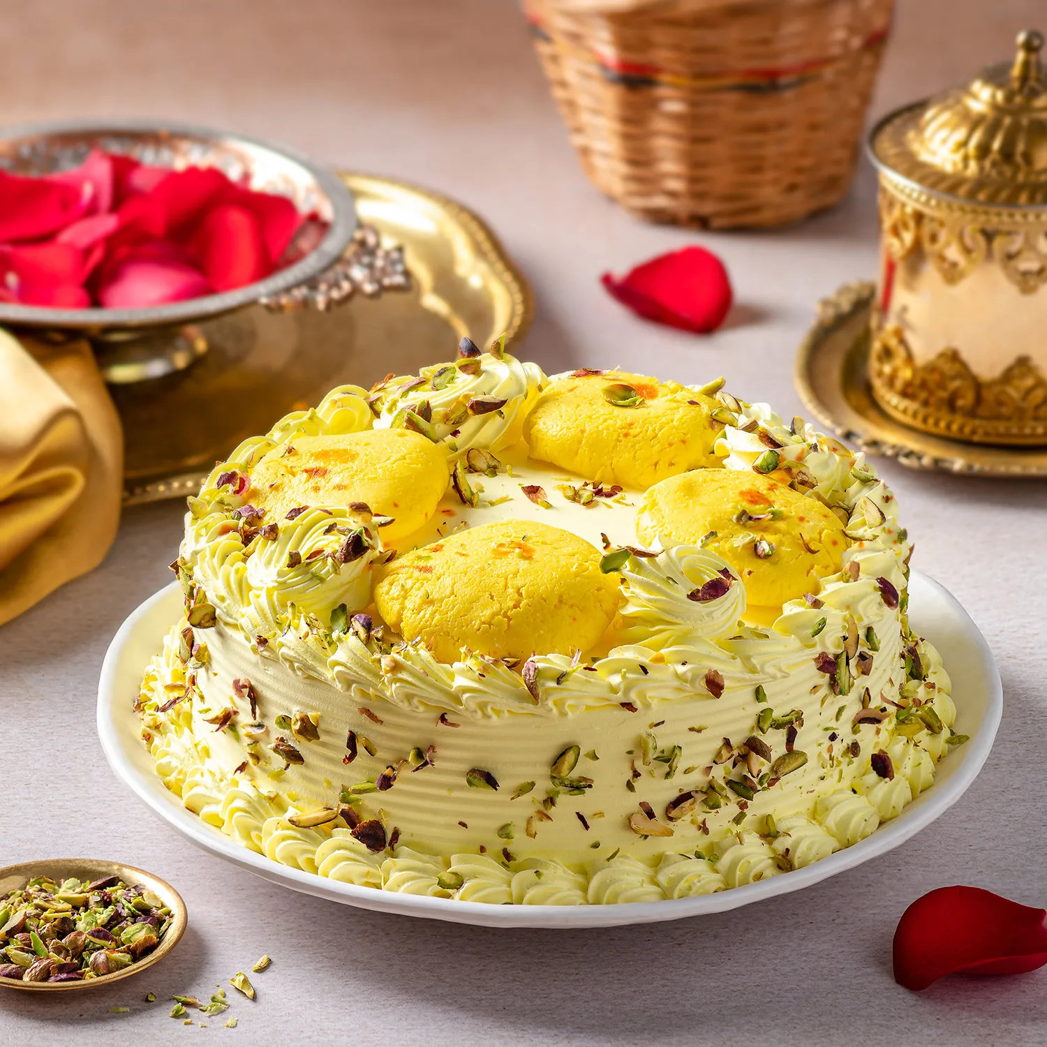 Butterscotch Cake With Rasmalai - 2 KG