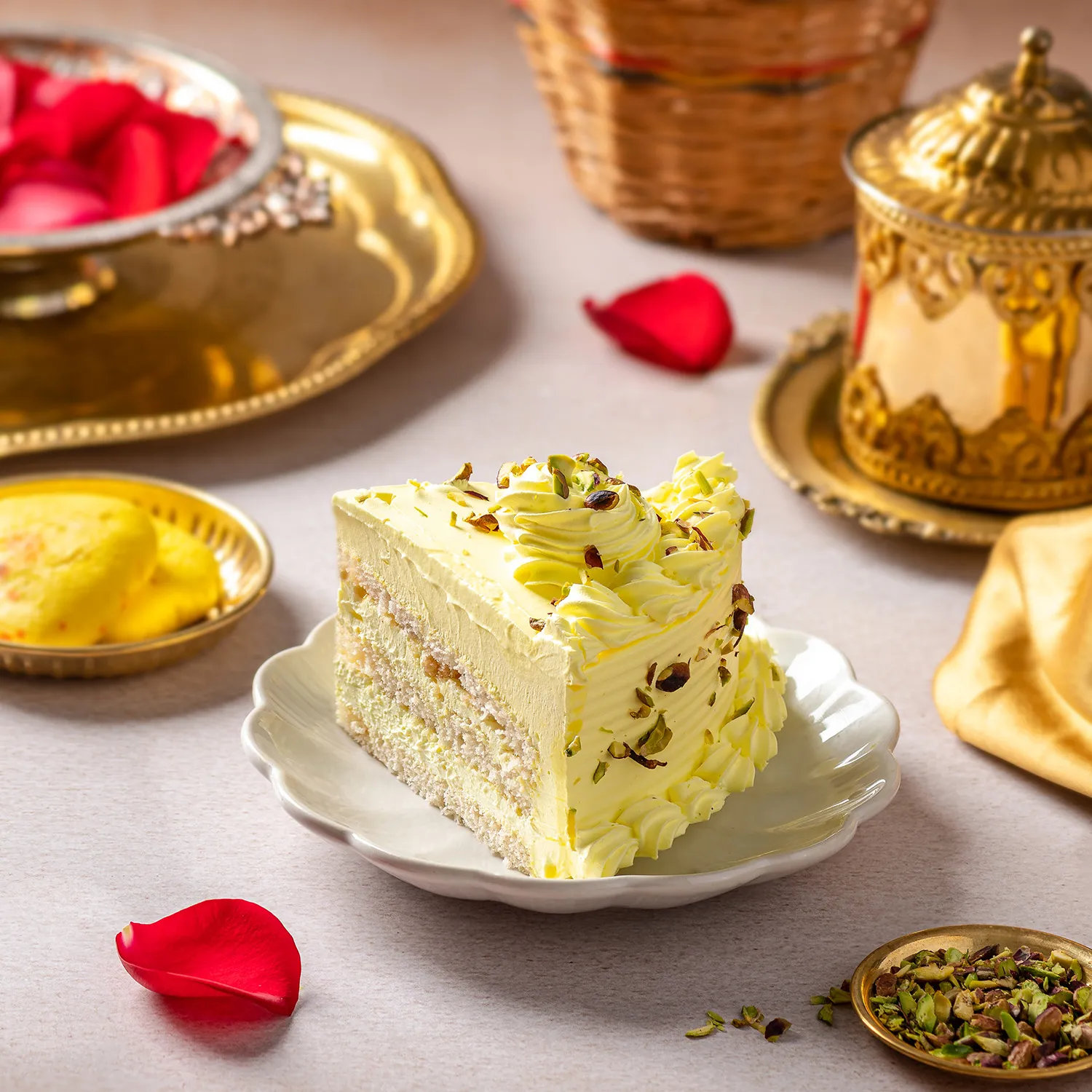 Butterscotch Cake With Rasmalai - 2 KG