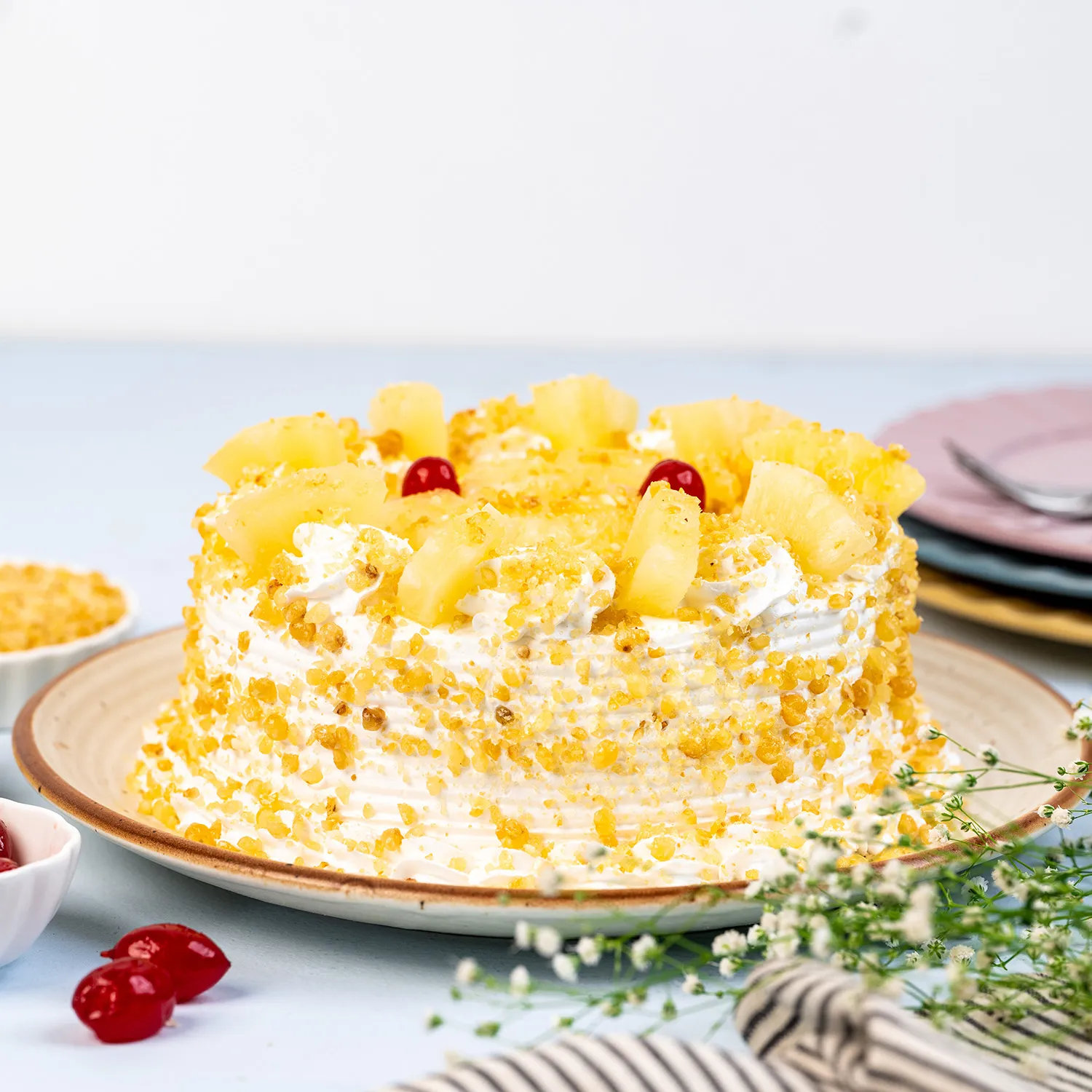 Pineapple With Butterscotch Cake - 2 KG