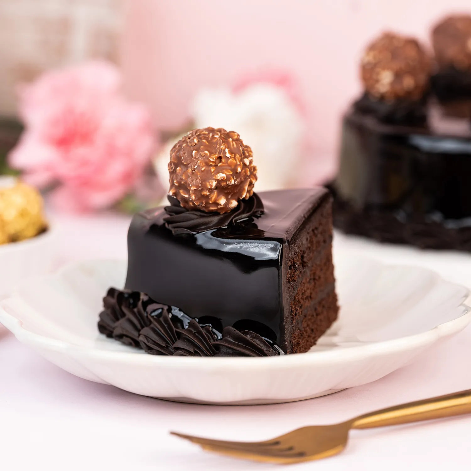 Ferrero Rocher Truffle Cake - 500 Gram