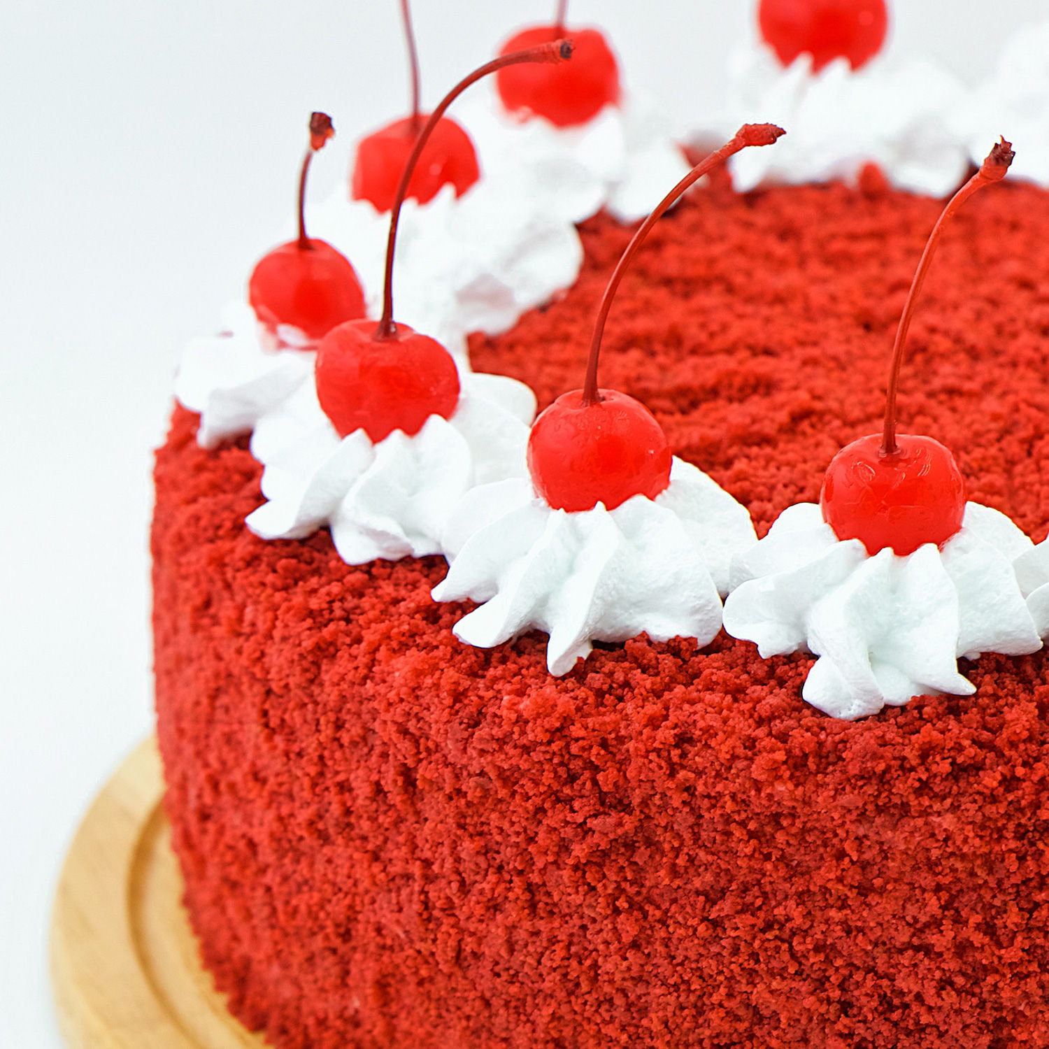 Fresh Flowers Red Velvet Cream Cake - 2 KG