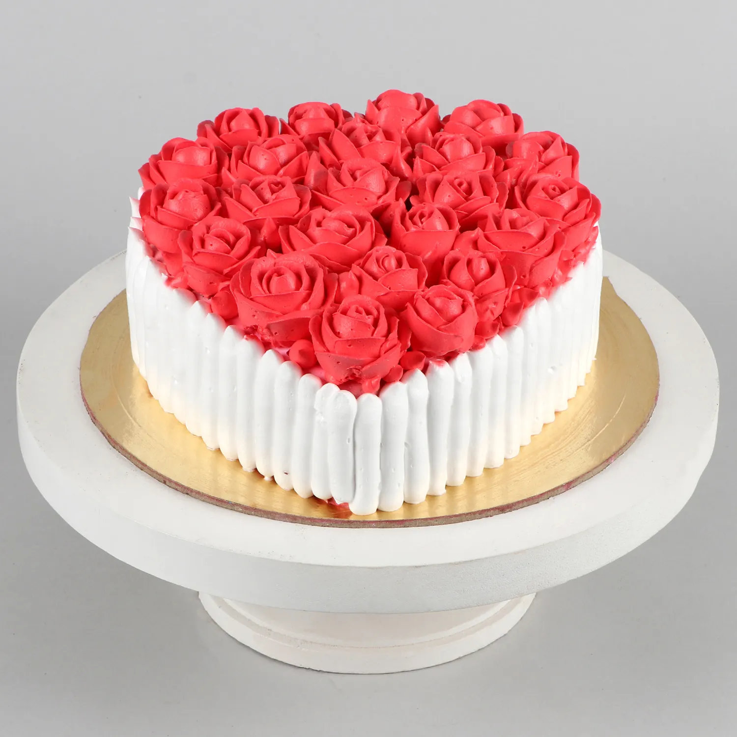 Pretty Roses Black Forest Cake - 1 KG