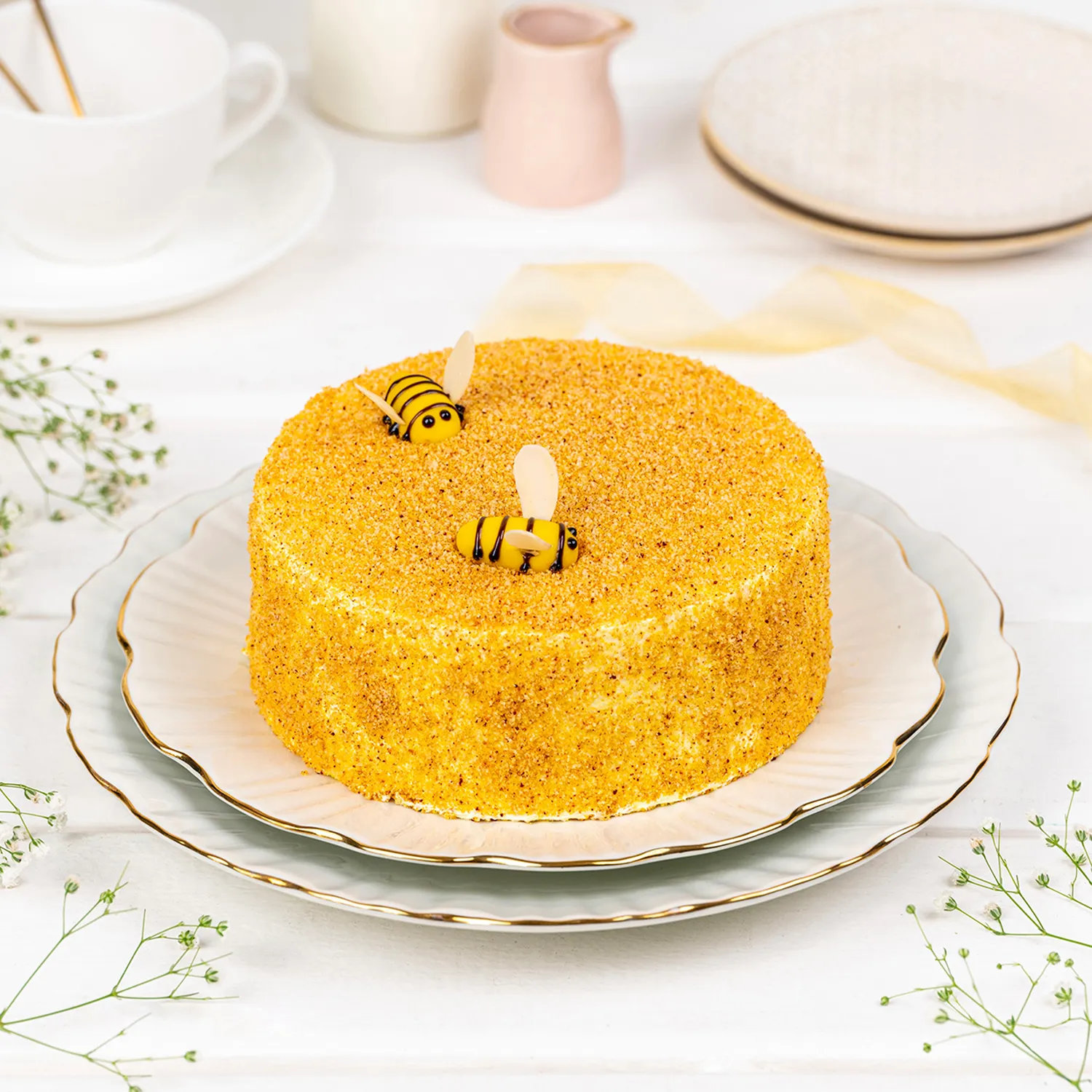 Honey Bee Butterscotch Cake - 500 Gram