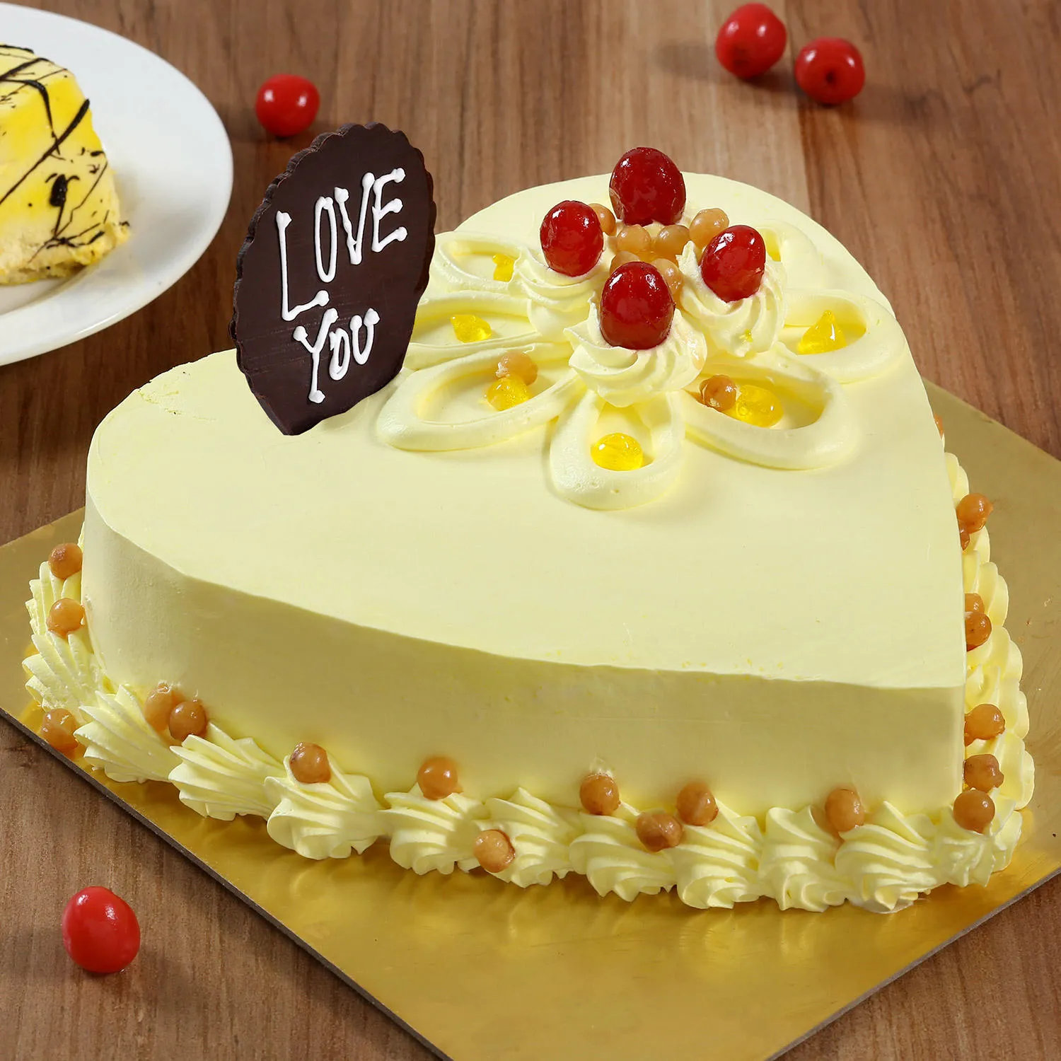 Heart Shaped Butterscotch Cake - 2 KG