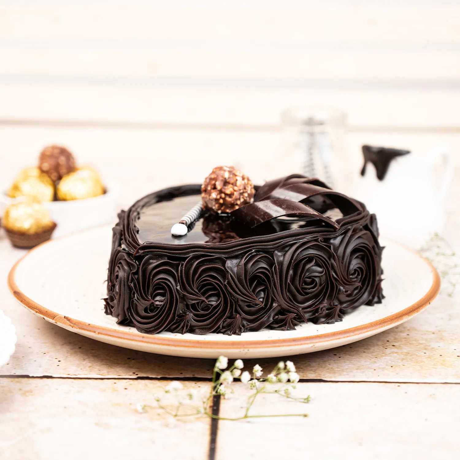 Special Floral Chocolate Cake - 500 Gram