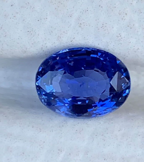 Original Blue Sapphire with certificate from 3 carat  