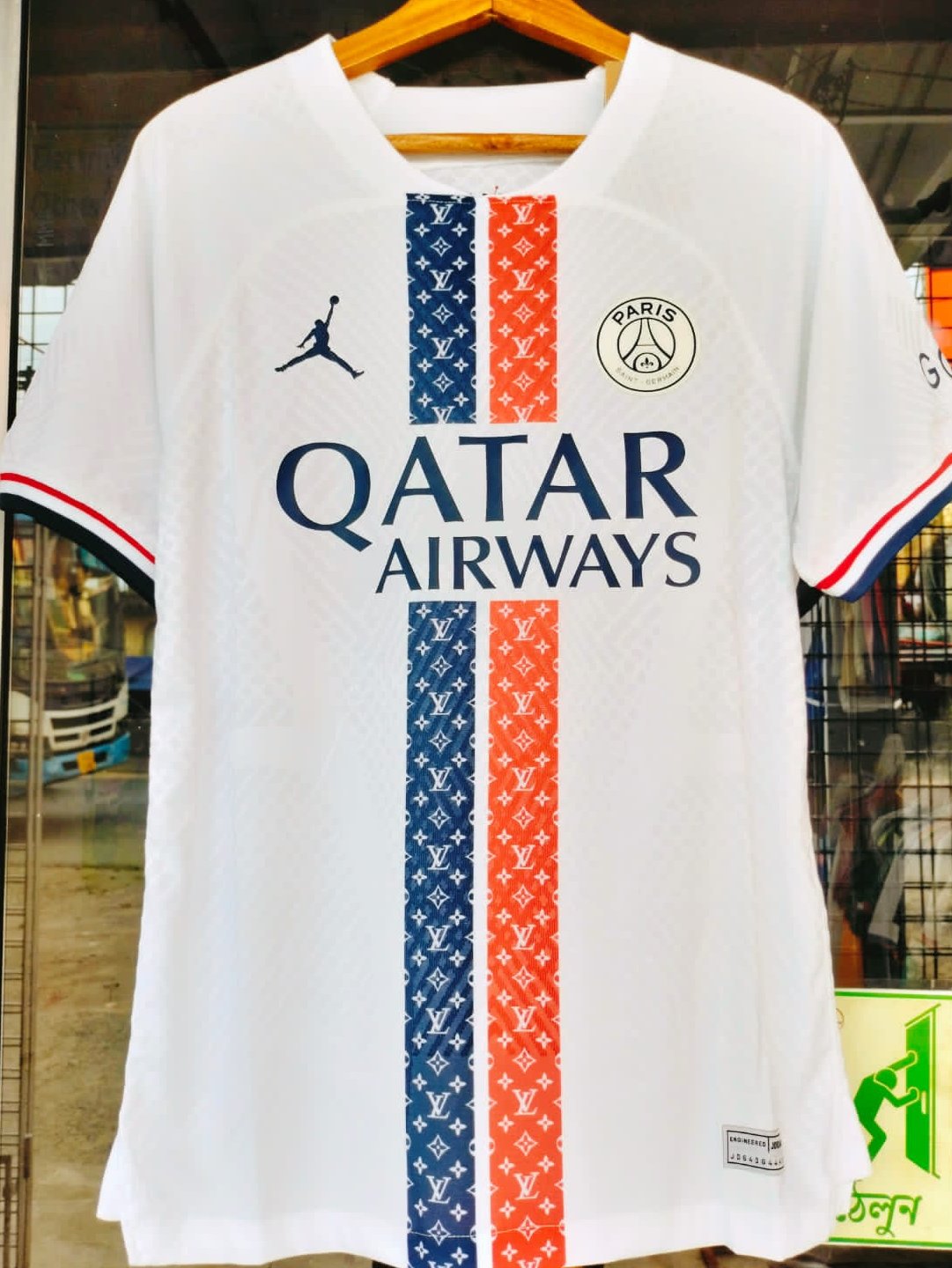 PSG Special Kit With LV 22/23 Player Varsan