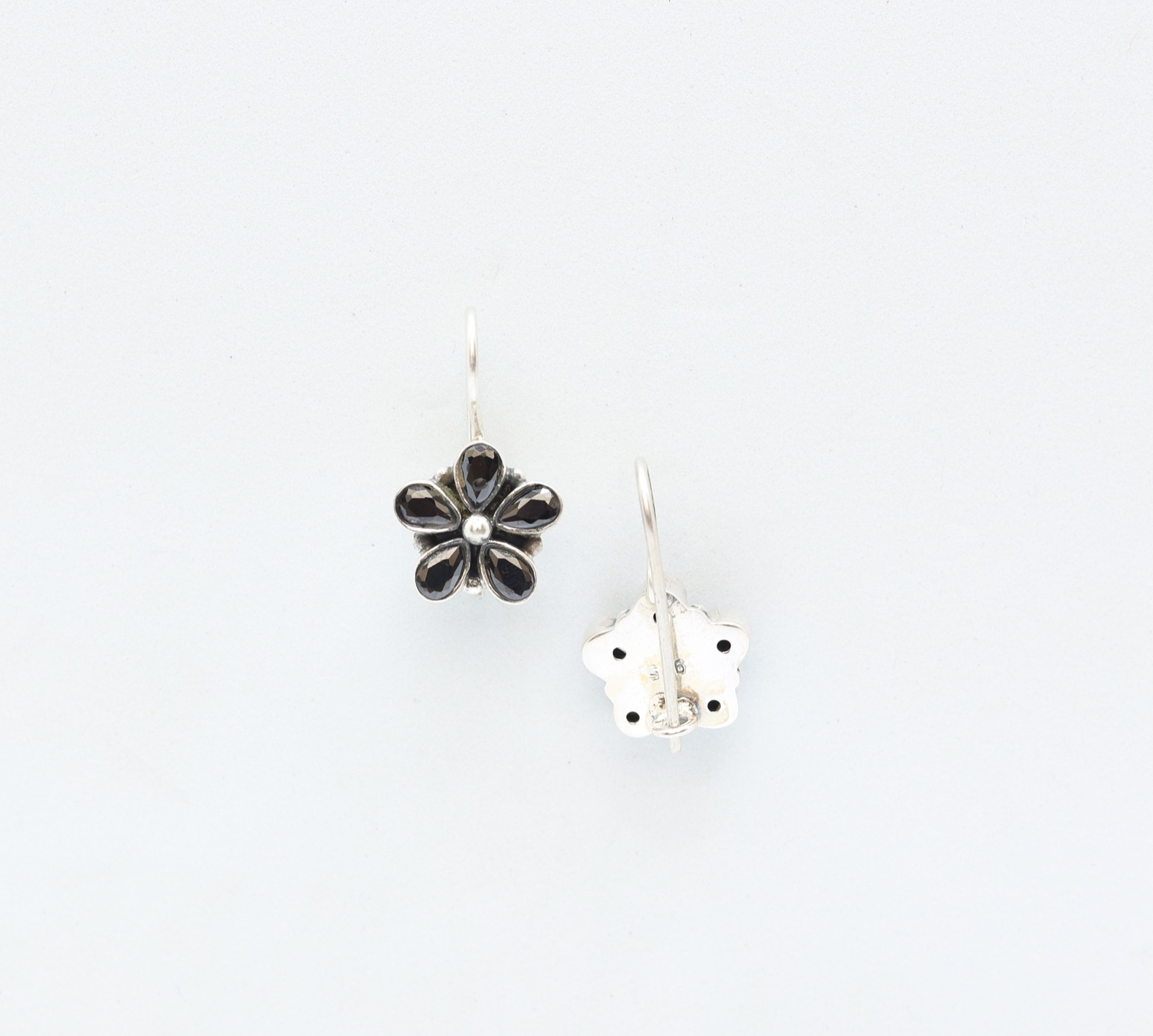 Black Onyx Flower Pattern Gold Plated Studs – Sanvi Jewels