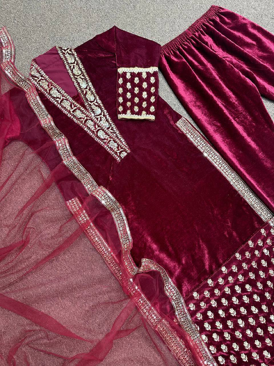 Antique Fashion  FABRIC  Heavy viscose velvet  WORK fancy Embroidery 5mm sequence work Both side work SLEEVE Full Sleeve With Embroidery And Lace work    INNER  Micro Cotton    Bottom FABRICE  Heavy viscose velvet                  DUPATTA FABRICE Butterfly Net   WORK embroidery work   lace border  Bottom Length 40 42 inc Top Length  5 - M (38)