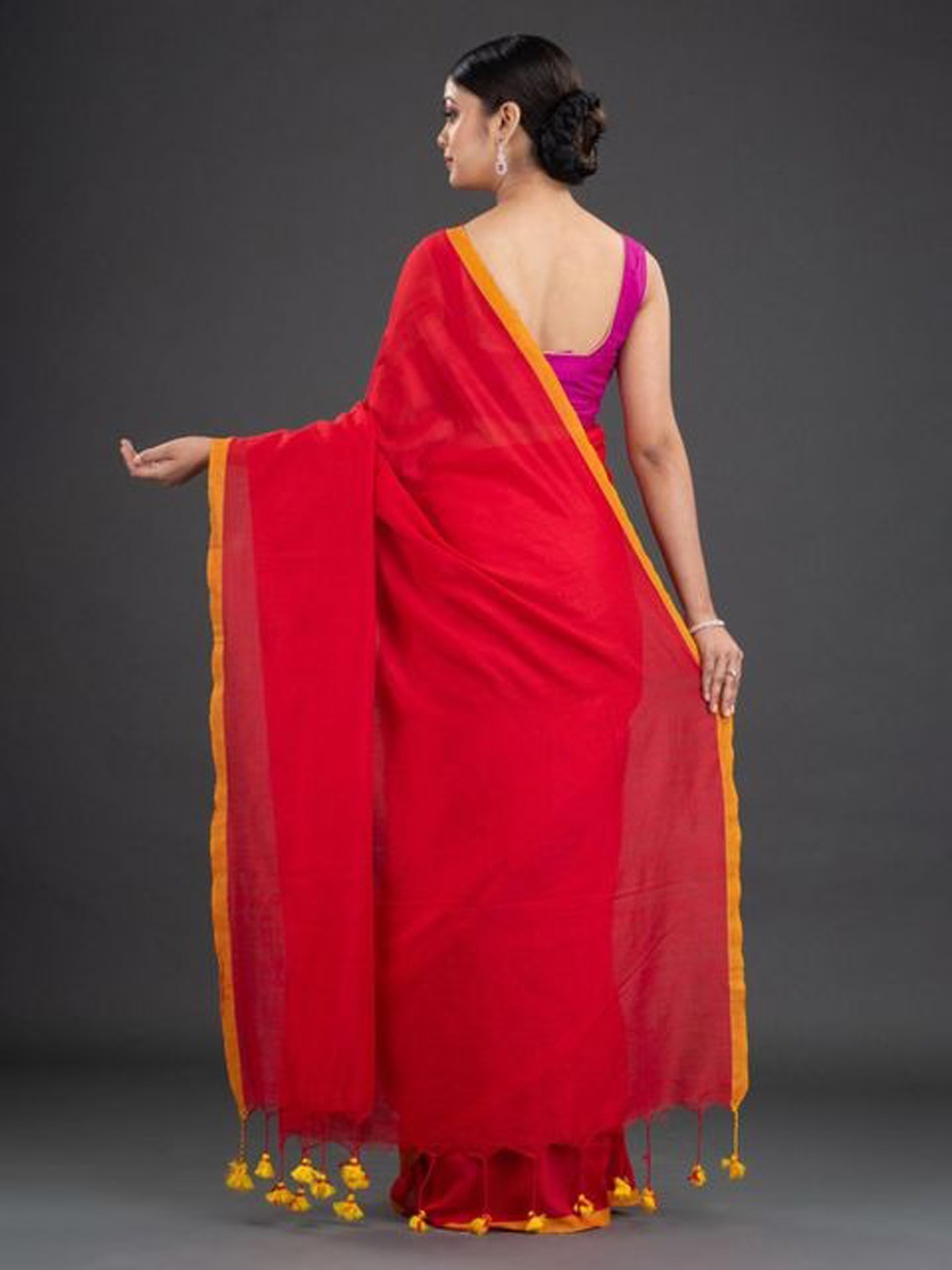 Handloom Contrast Border Cotton Saree - Free, Scarlet, Mul Cotton