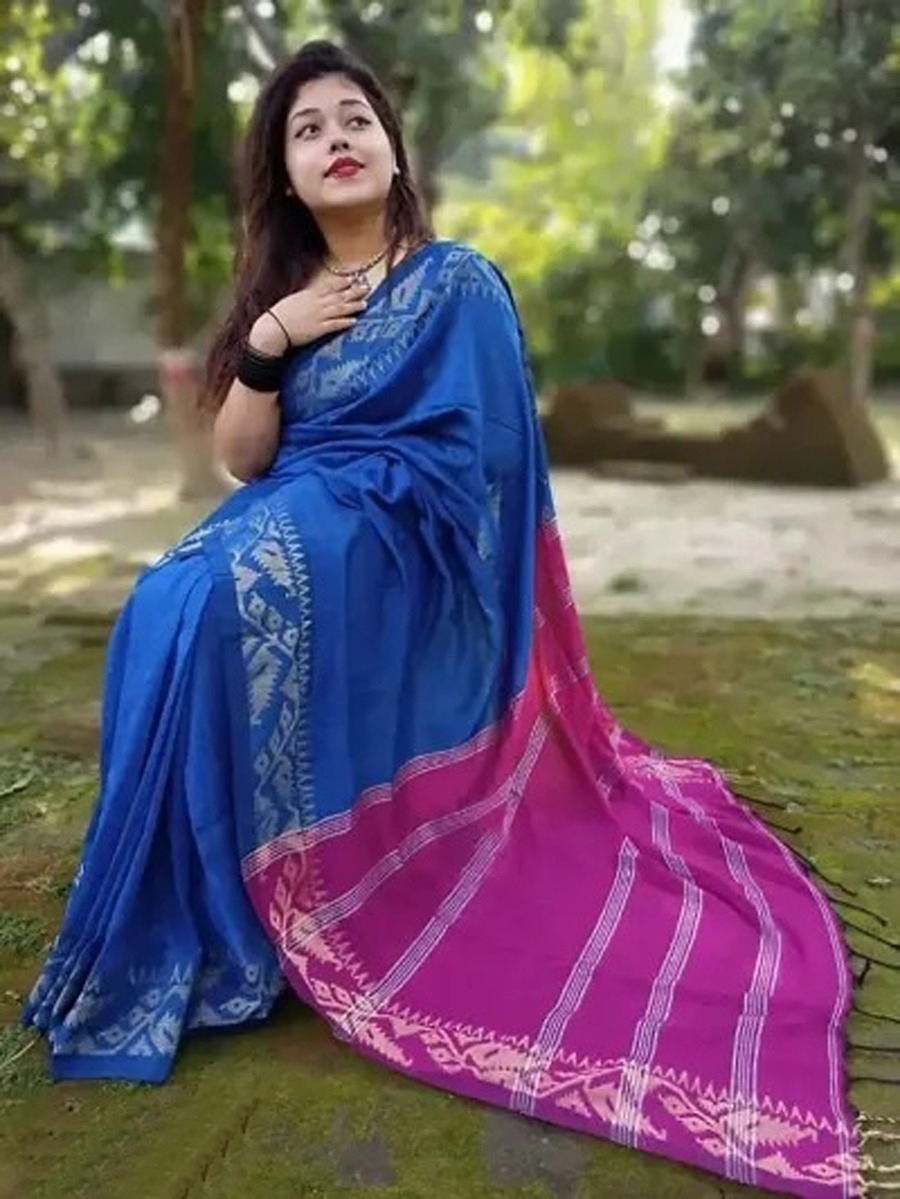 Handloom Jamdani Woven Zari Pallu Saree - Blue & Magenta