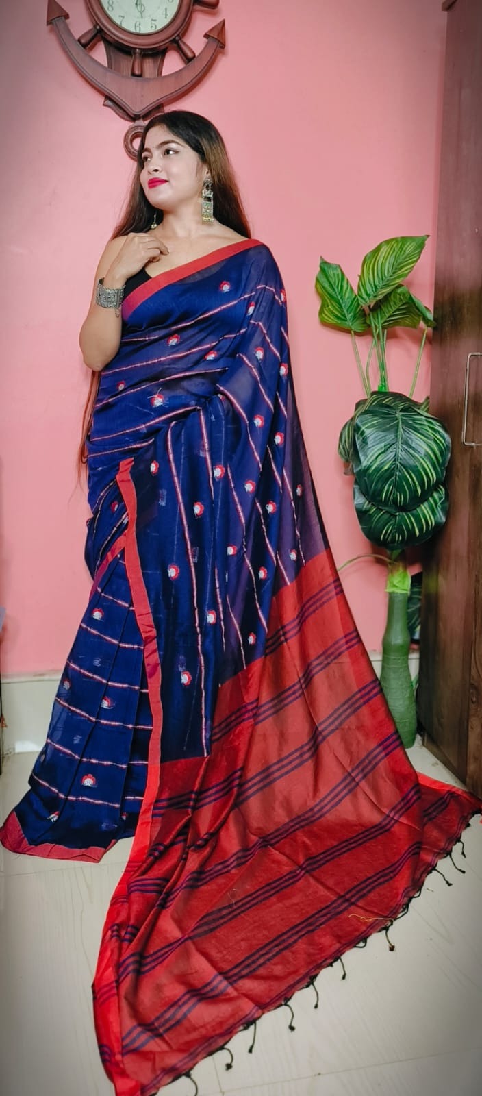 Handloom Woven Motive Saree - Navy Blue