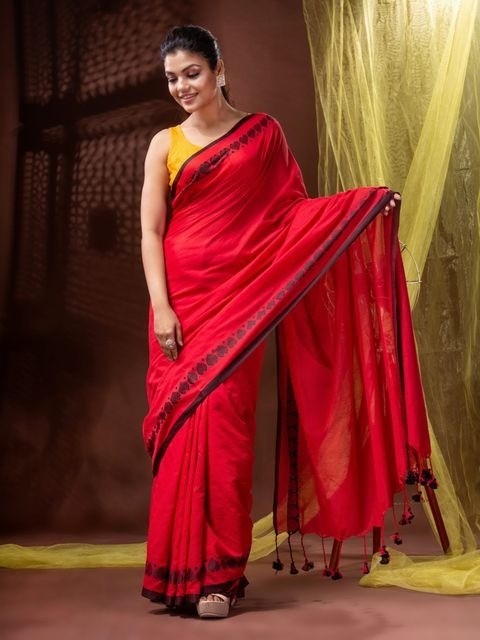 Handloom Heart Weaved Solid Border Saree