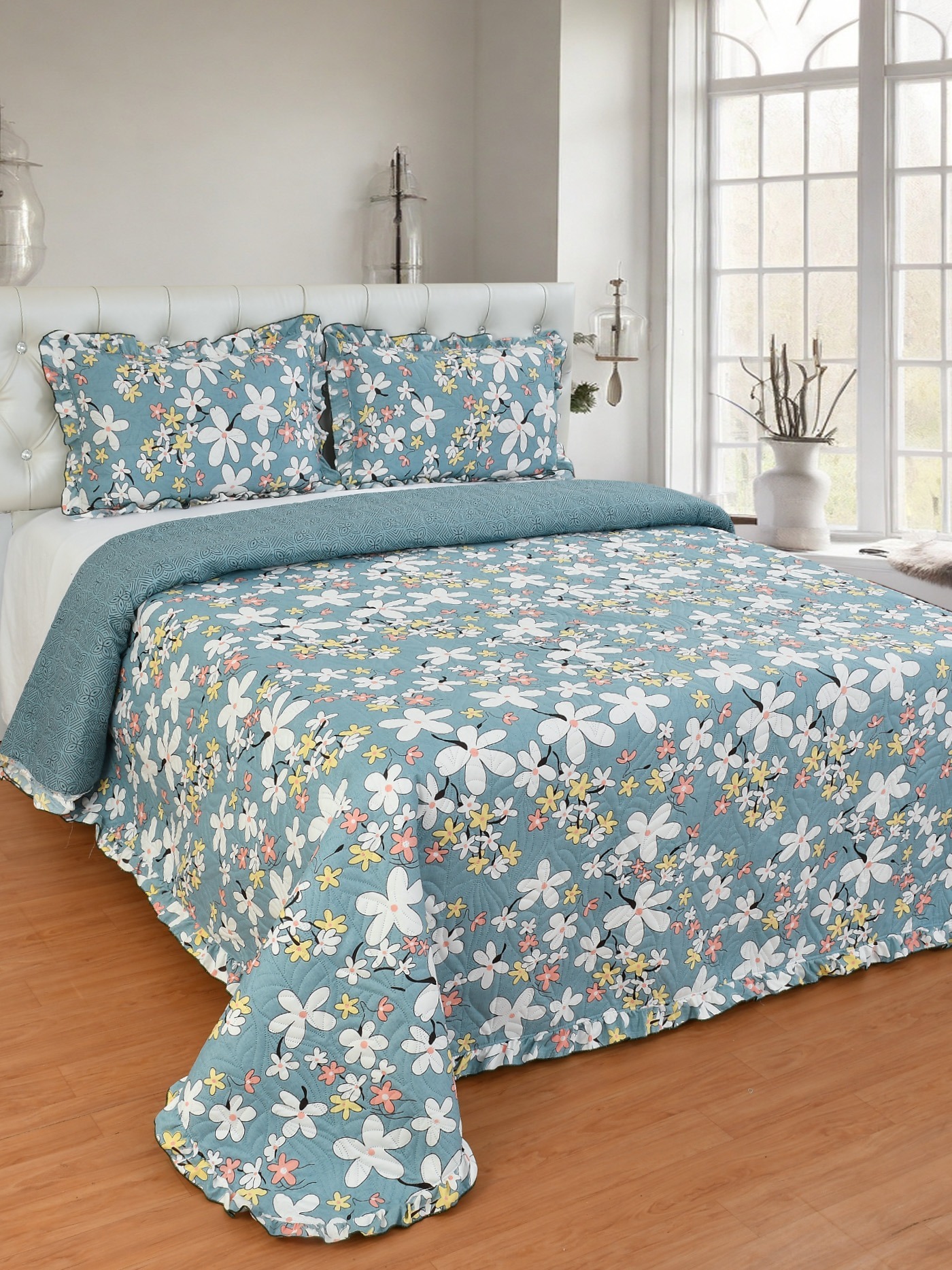 MORADO Glace Cotton Luxury Ultrasonic Printed Lightweight All Season Bedspreads/Quilted Bed Cover With 2 King Size Pillow Covers - (90x100 inches - Blue)