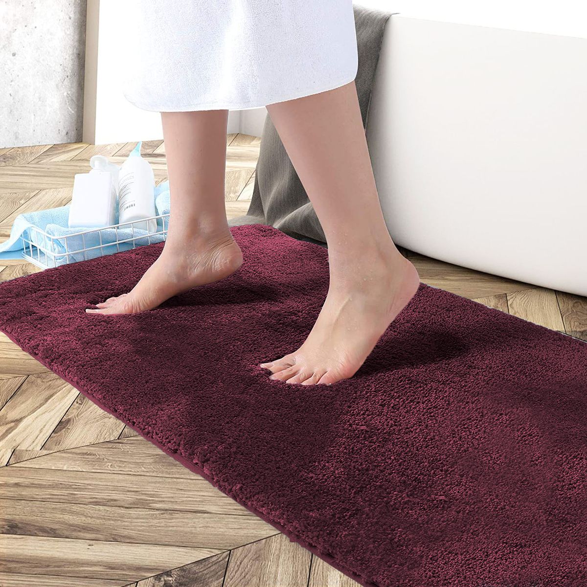 LUXE HOME INTERNATIONAL BathmatNewmanMicrofiber2500GSMAntiSlip(wine,60x90cm,Packof1) - wine