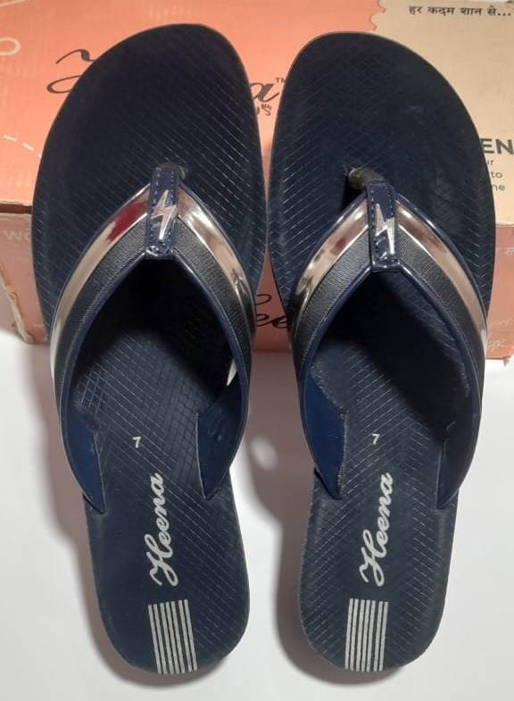 HEENA Women hill sandal size 7