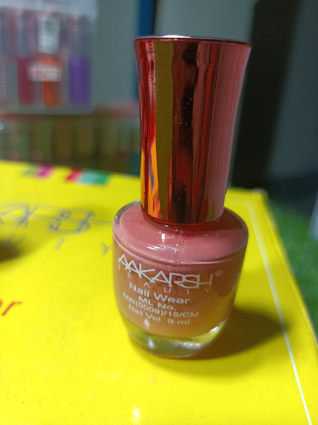 Huda Beauty Premium Colored Nail Polish at Rs 14/bottle | Nail Polish in  Ahmedabad | ID: 26005357655