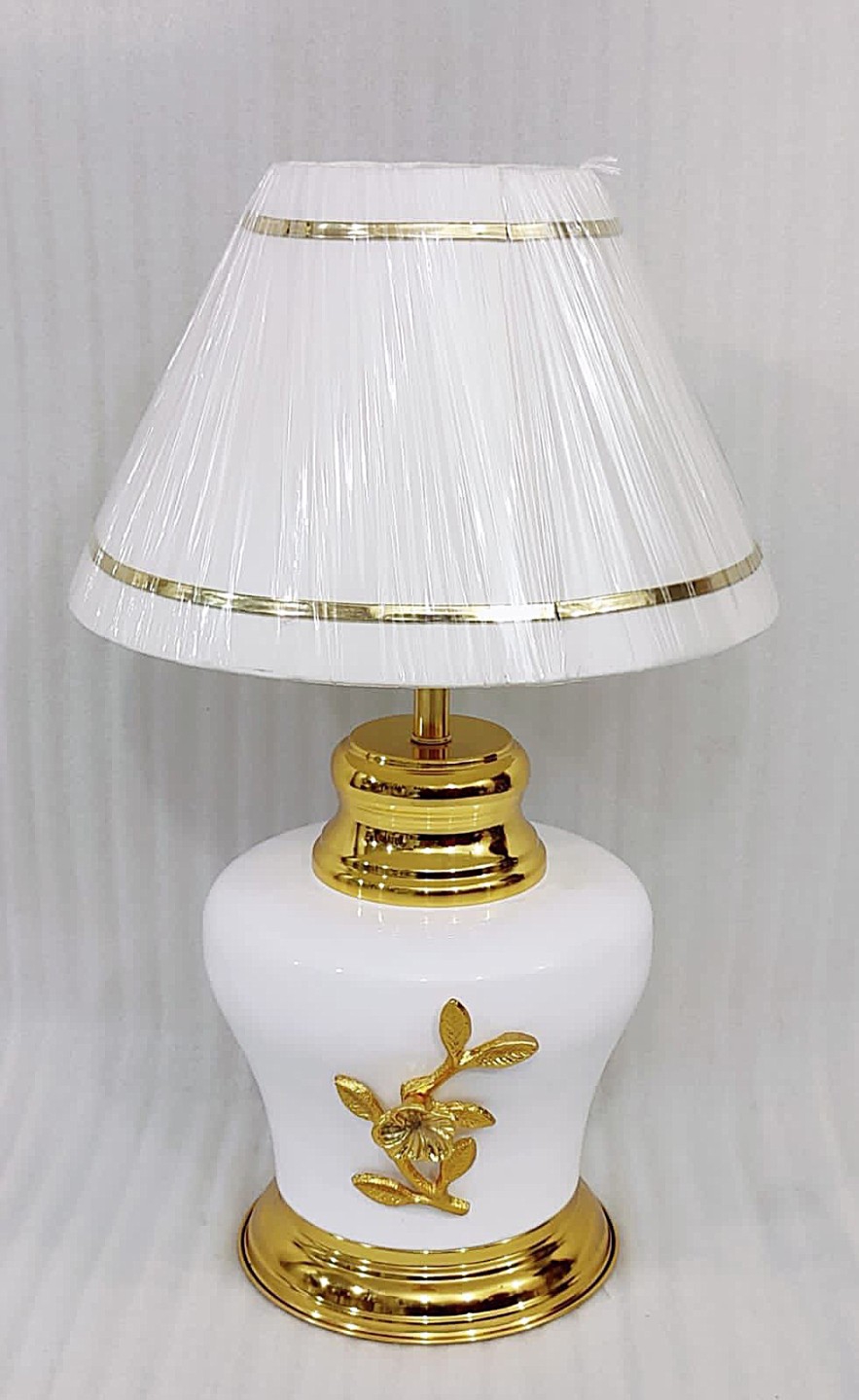 Apple Alluminium Lamp 18Inches