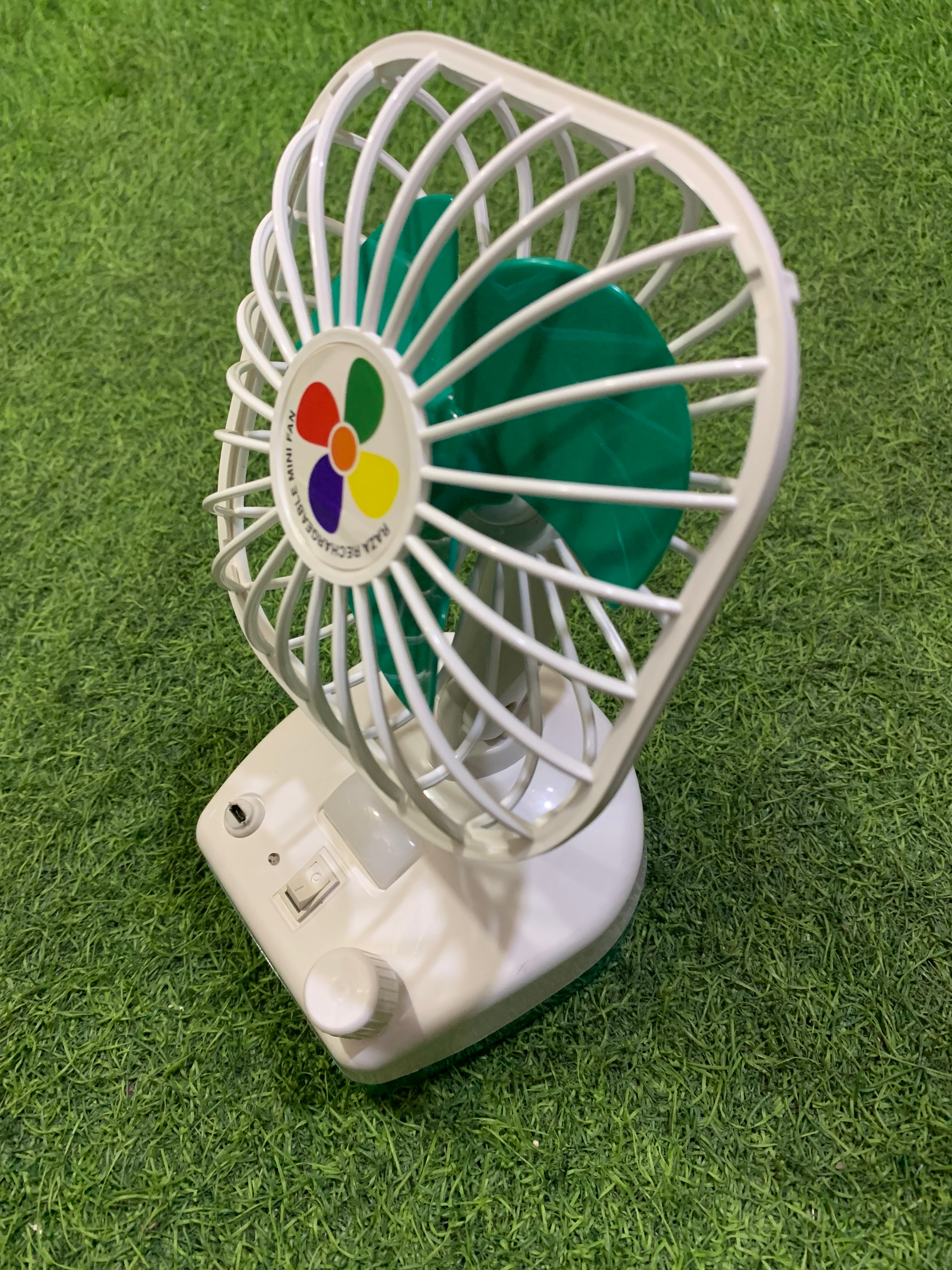 Mini table Fan Best Quality Recharchable by Minisu